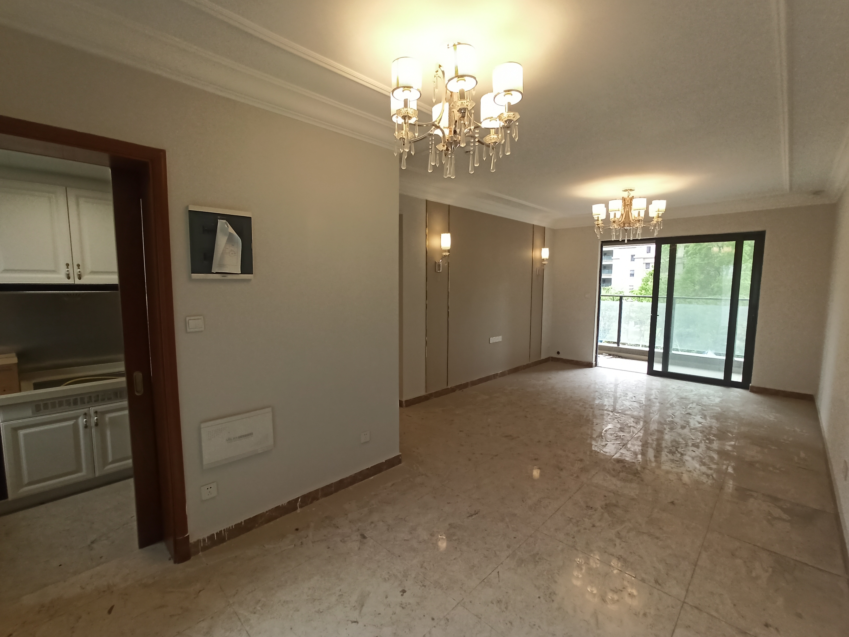 恒大悦珑湾 3室2厅2卫 122.58m&sup2;