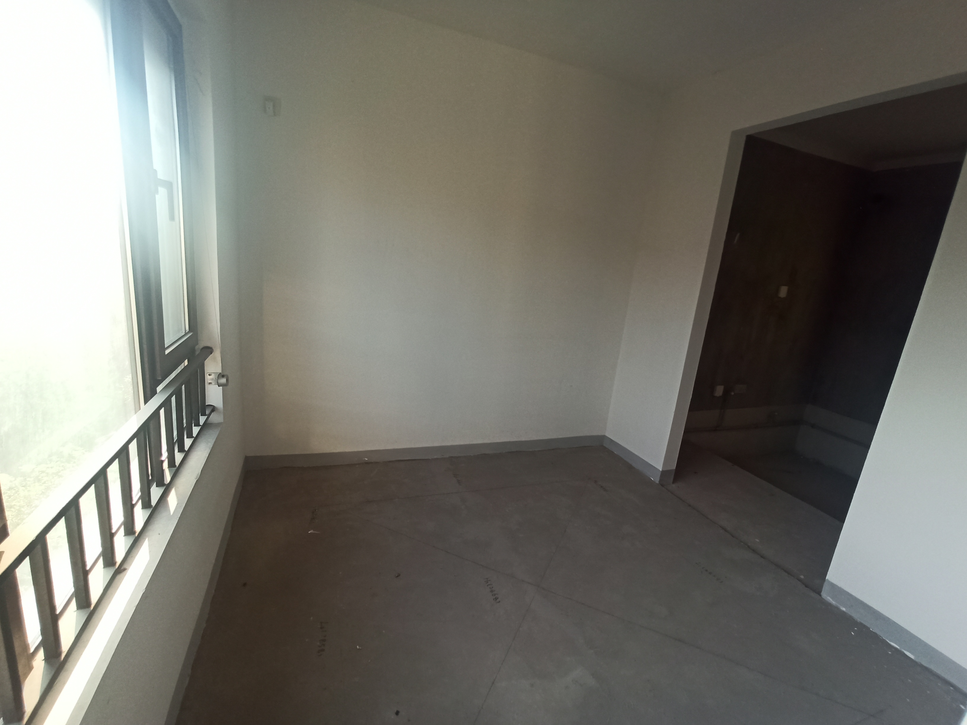 富力半岛花园 4室2厅3卫 207m&sup2;