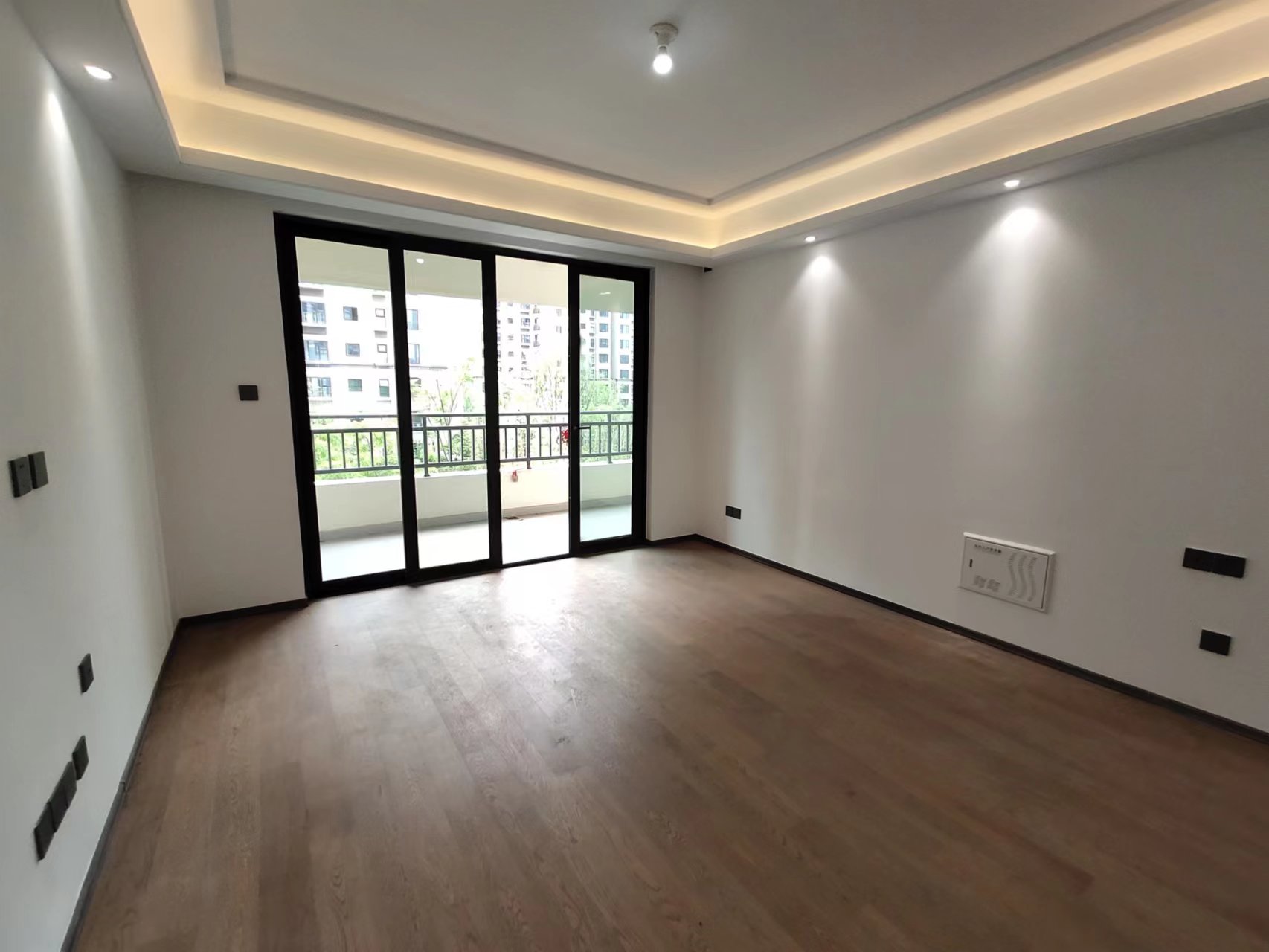 春风南岸西园 4室2厅2卫 136m&sup2;
