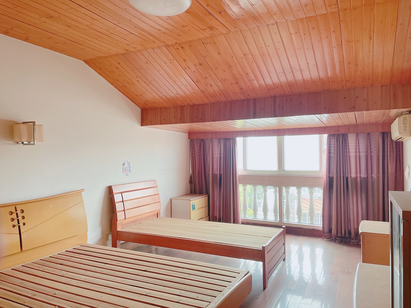 北郭东村南区 4室2厅2卫 180.00m&sup2;
