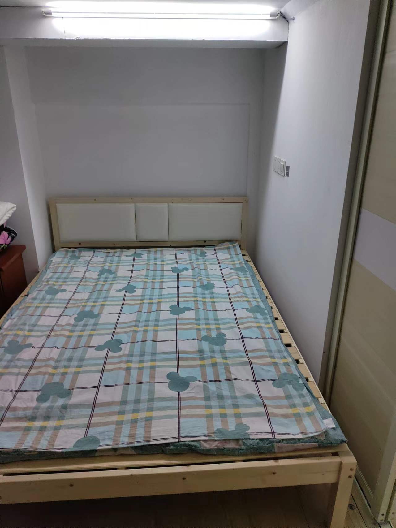 万科爱情公寓 1室1厅1卫 42.00m&sup2;
