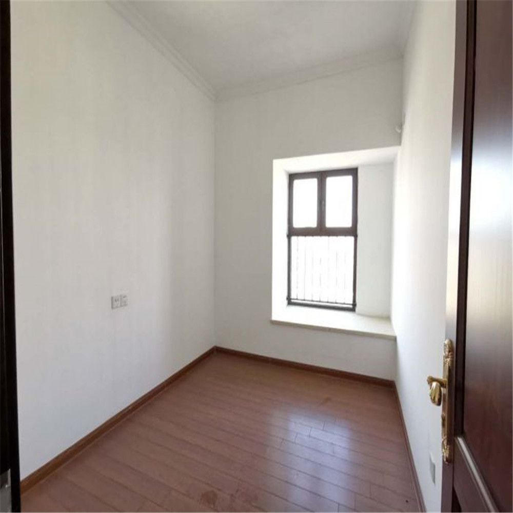 南通碧桂园翡翠华府 4室2厅2卫 266.00m&sup2;