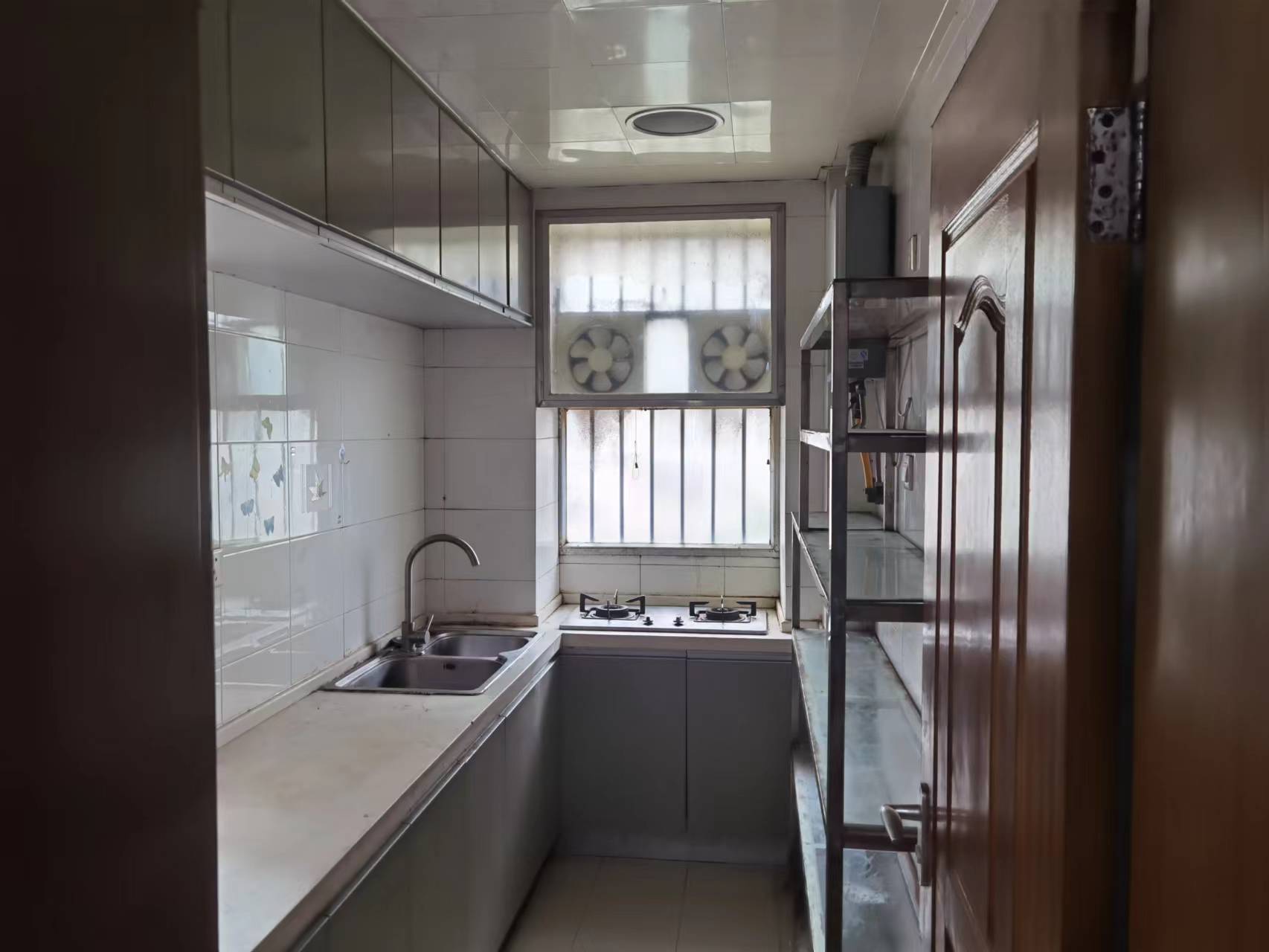 姚港路31号 3室1厅1卫 82m&sup2;