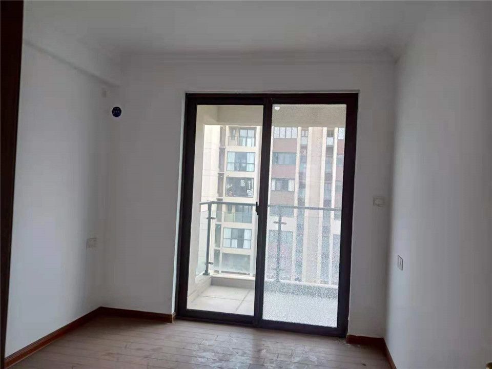 南通碧桂园翡翠华府 4室2厅2卫 143m&sup2;