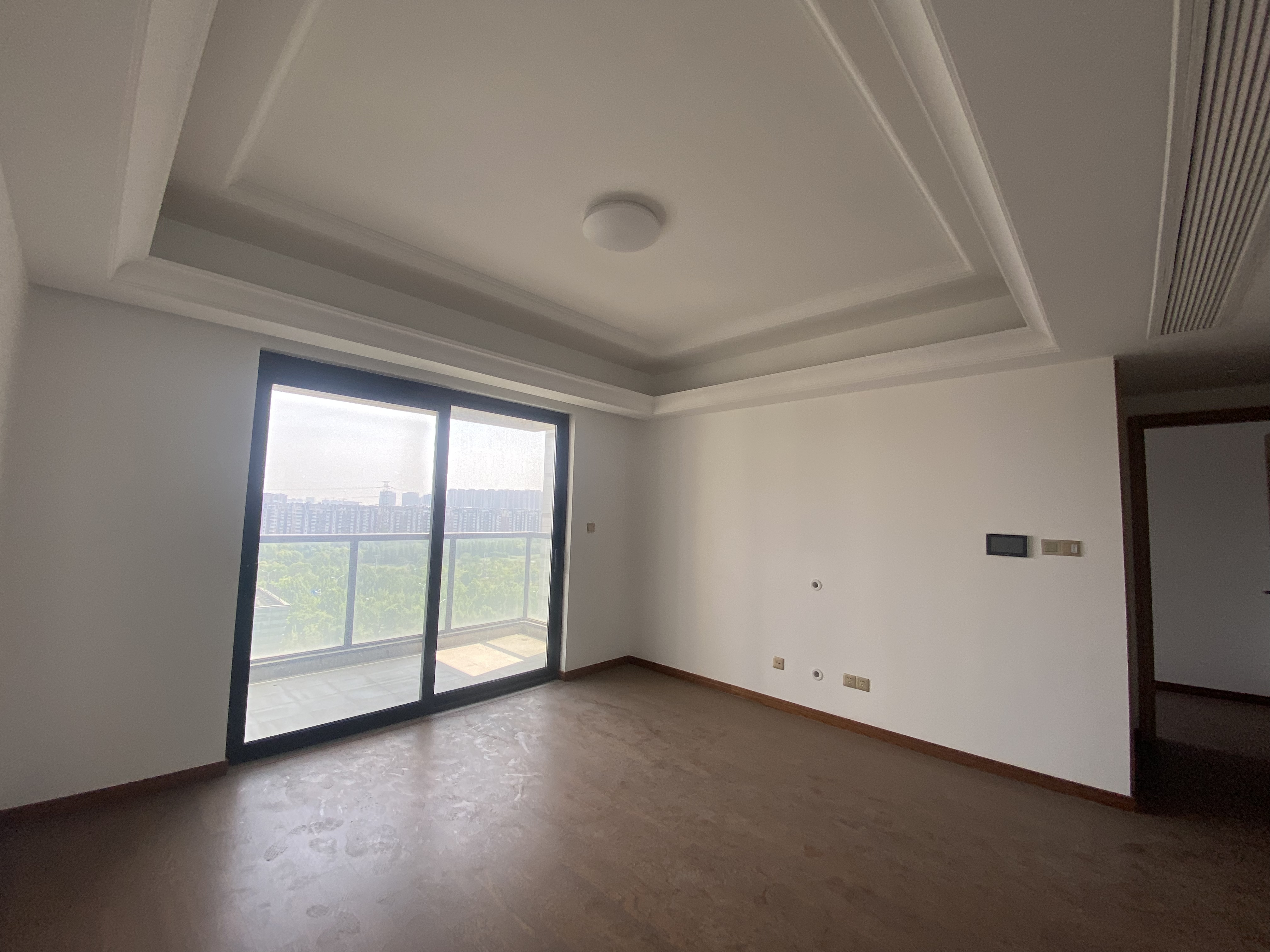 雍华府 4室2厅2卫 136m&sup2;