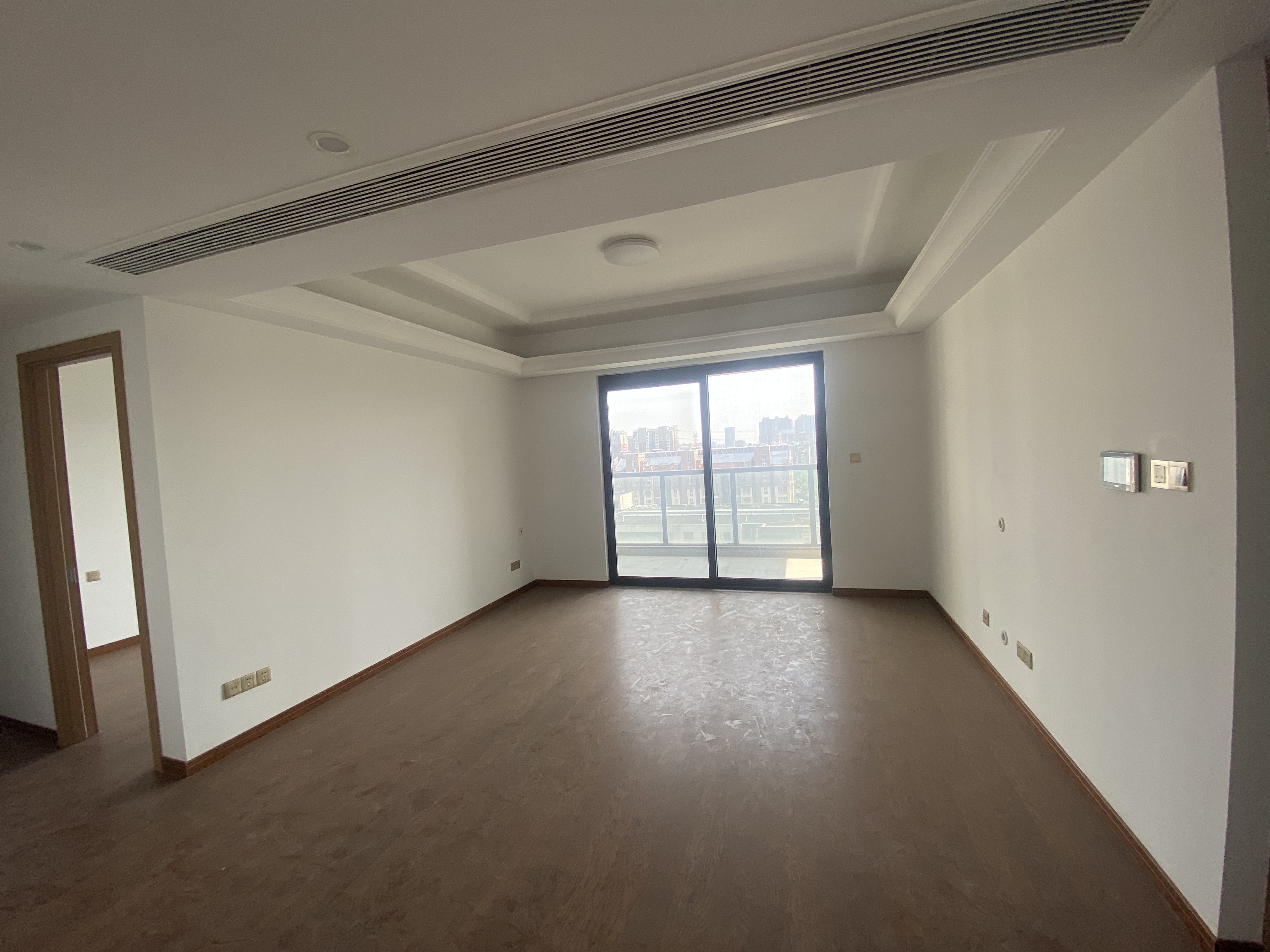 雍华府 4室2厅2卫 136m&sup2;