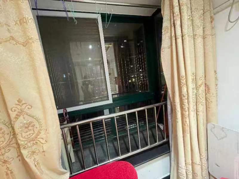 财富商城 1室1厅1卫 30m&sup2;