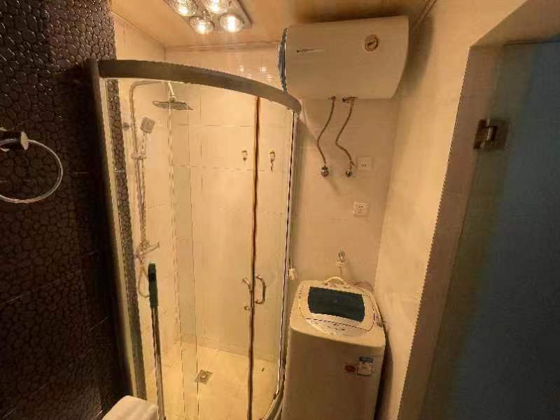 财富商城 1室1厅1卫 30m&sup2;