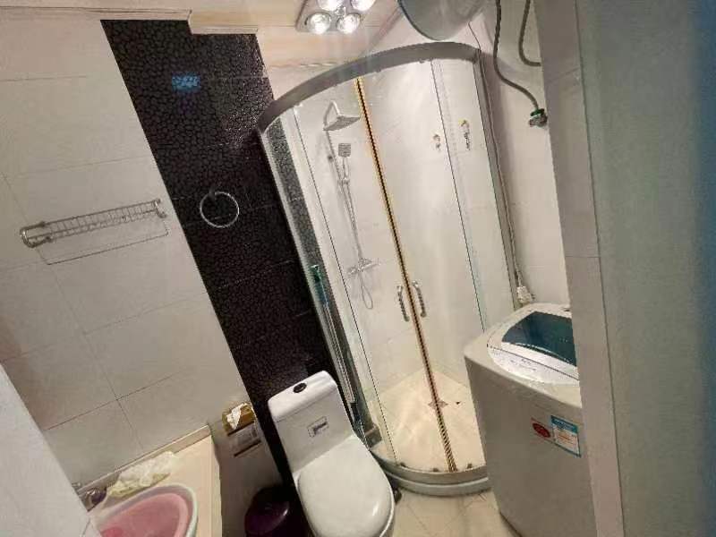 财富商城 1室1厅1卫 30m&sup2;