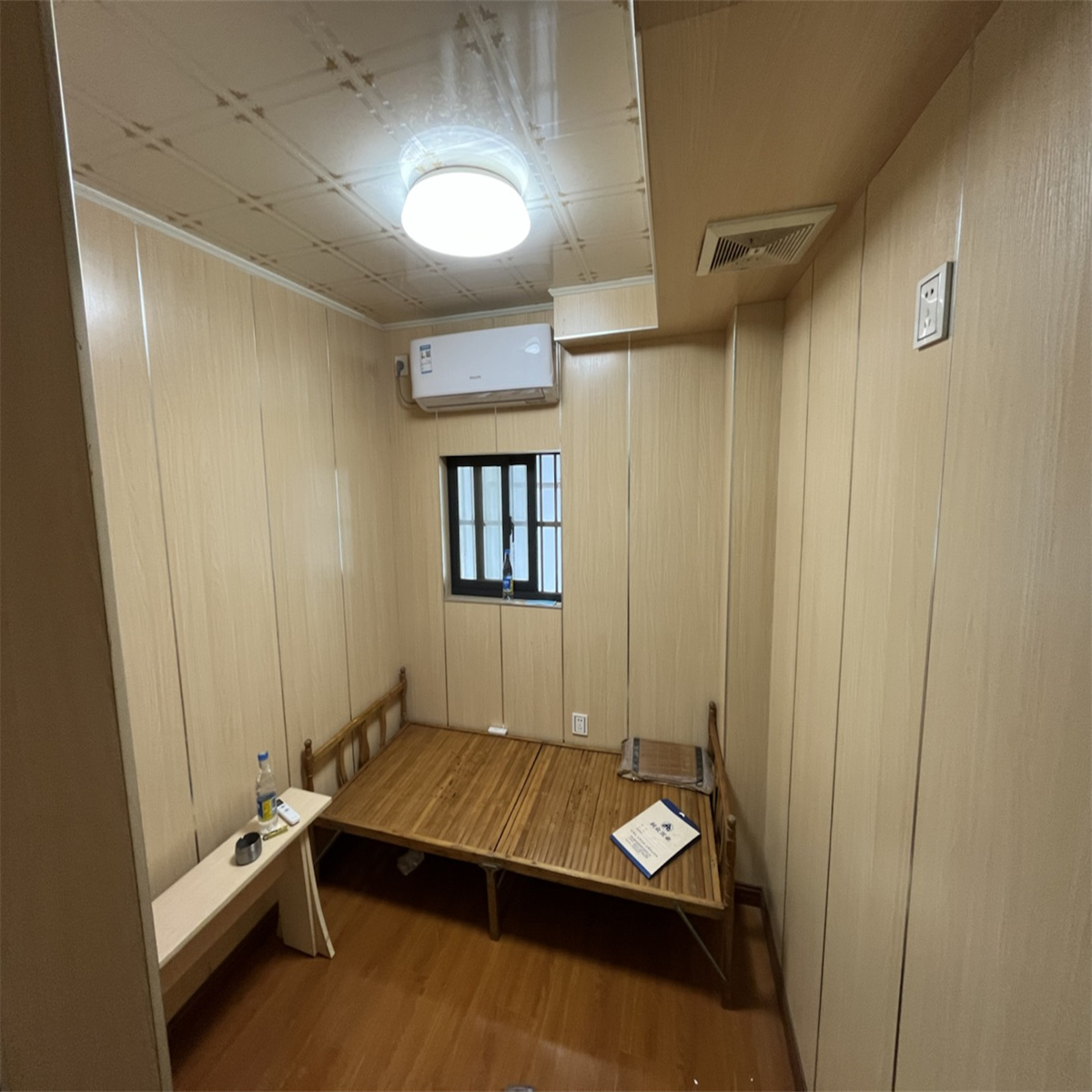 唐人公寓 4室2厅1卫 70m&sup2;