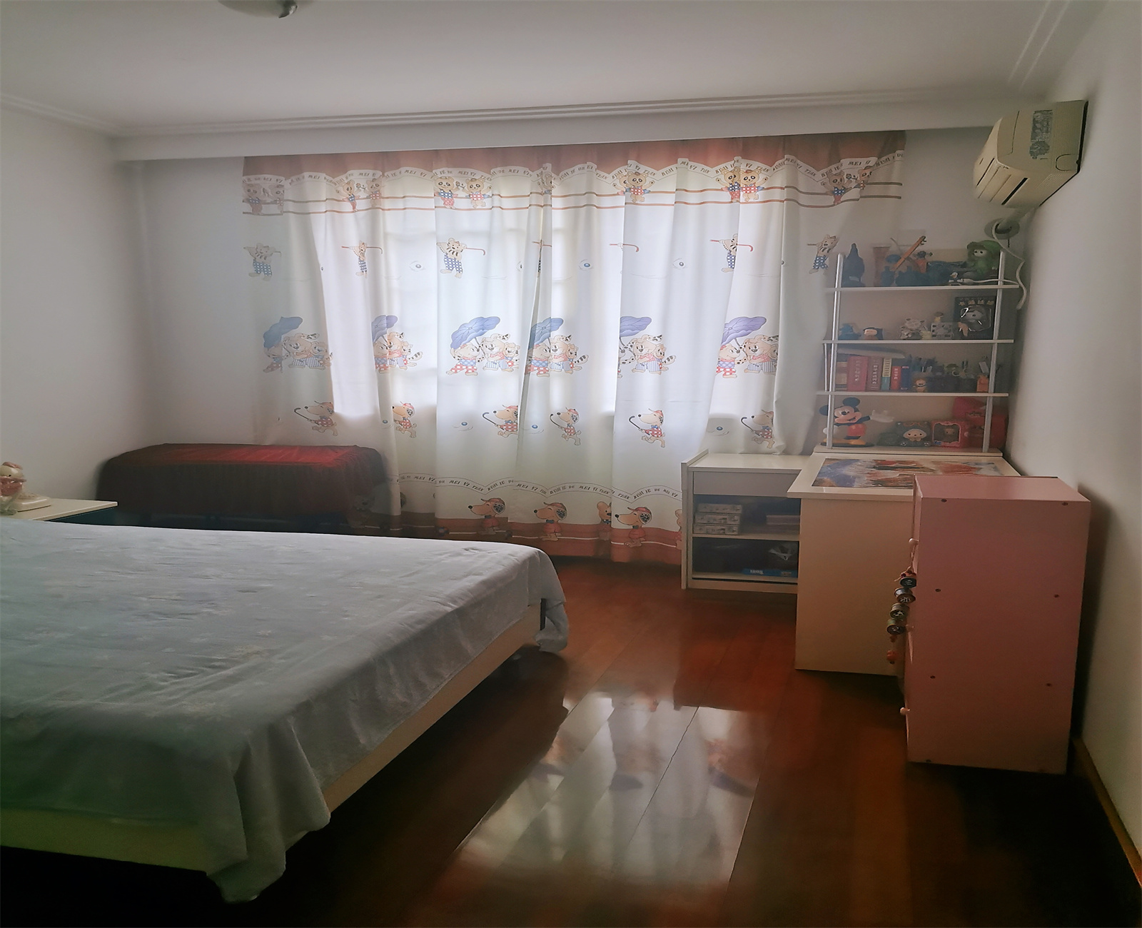 启秀南苑 3室2厅2卫 125m&sup2;