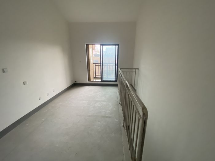 虹东花苑 3室1厅1卫 86m&sup2;