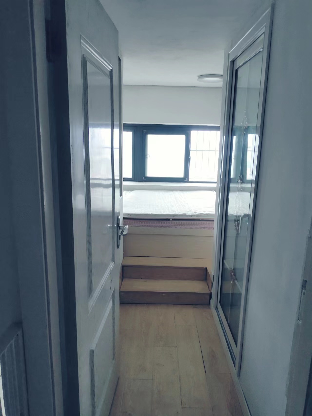 唐人公寓 1室1厅1卫 60m&sup2;