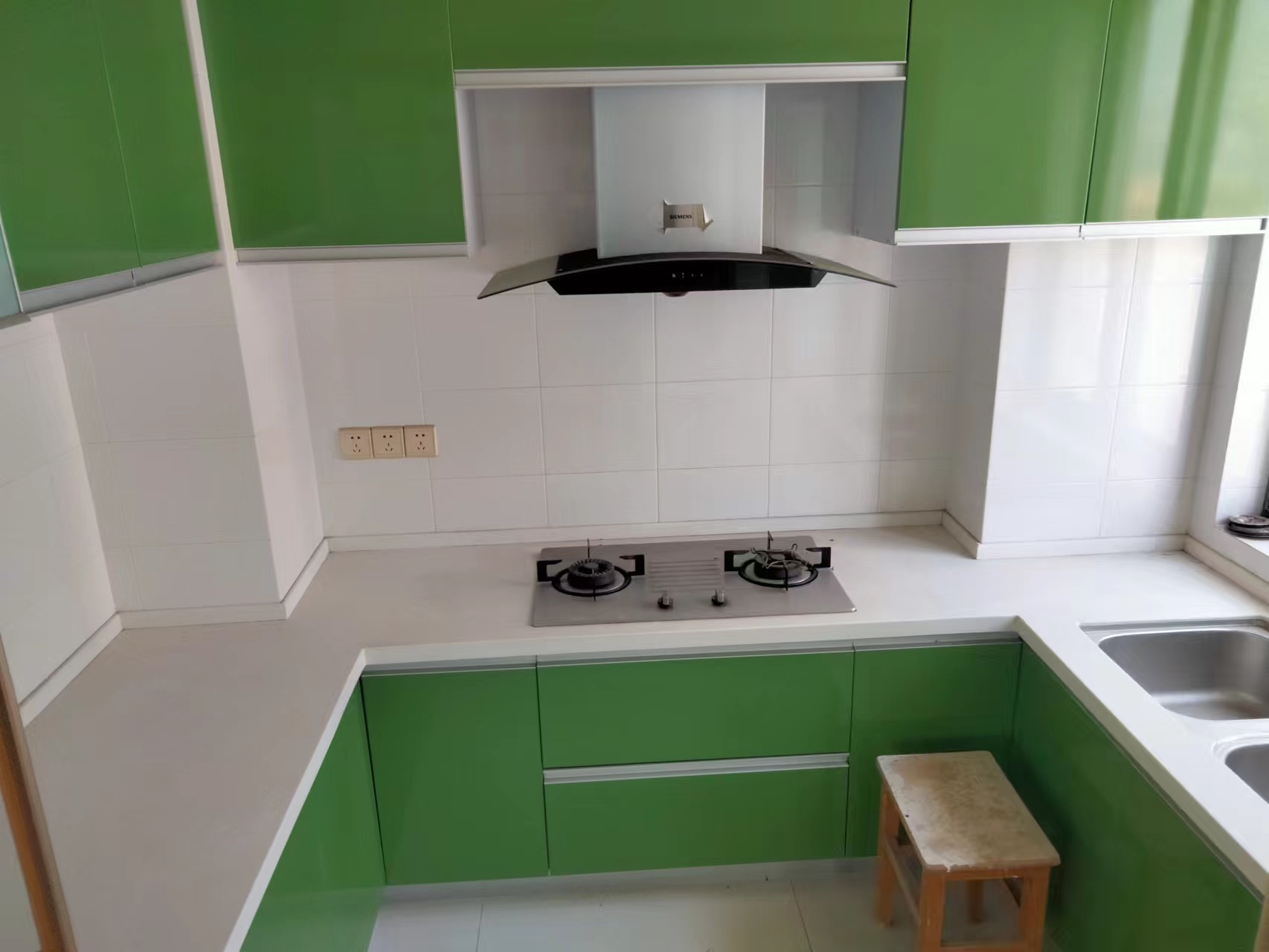 凤凰莱茵苑 4室2厅2卫 163m&sup2;