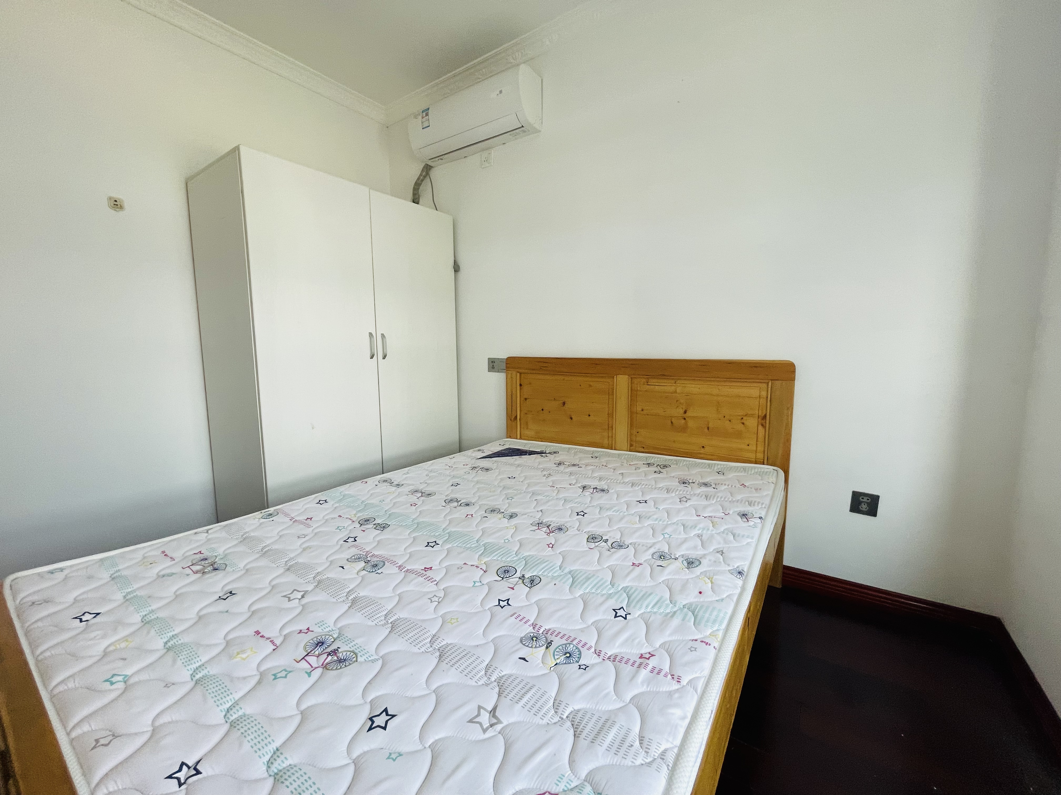 帝奥世伦名郡 3室2厅1卫 125m&sup2;