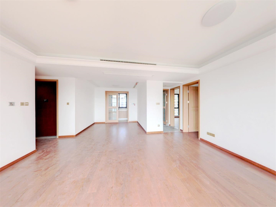 雍华府 3室2厅2卫 118m&sup2;