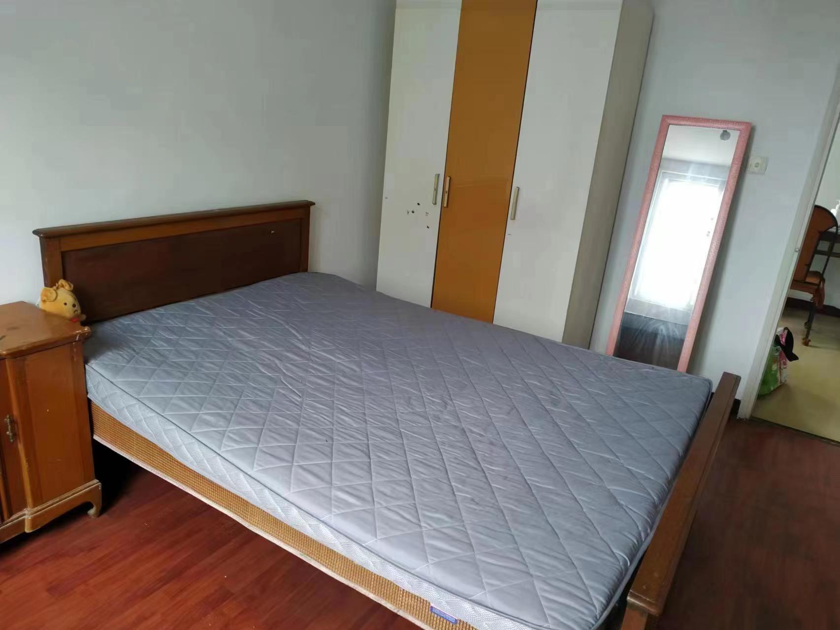 板桥东村 2室1厅1卫 65m&sup2;
