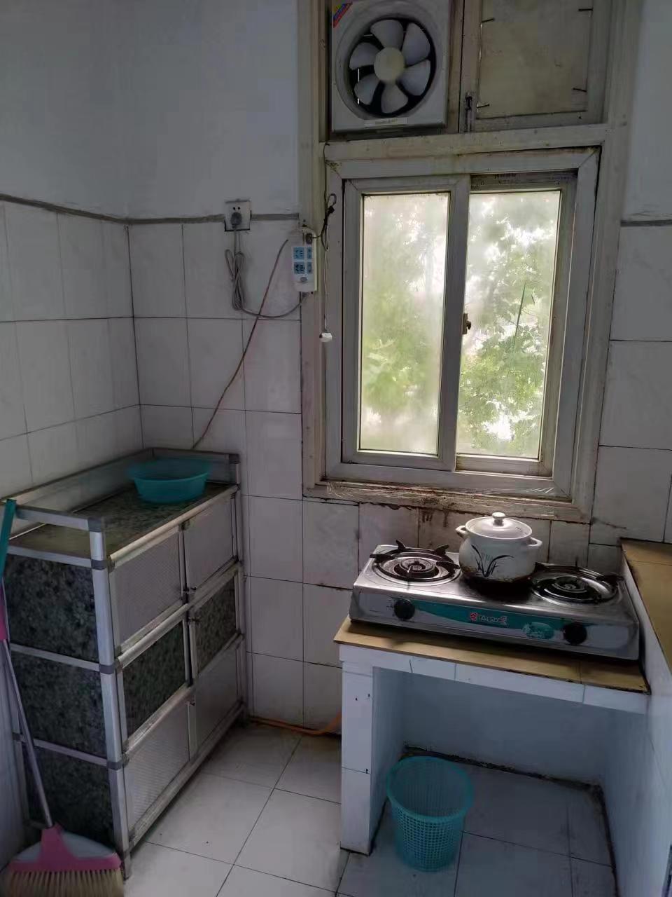 板桥东村 2室1厅1卫 65m&sup2;