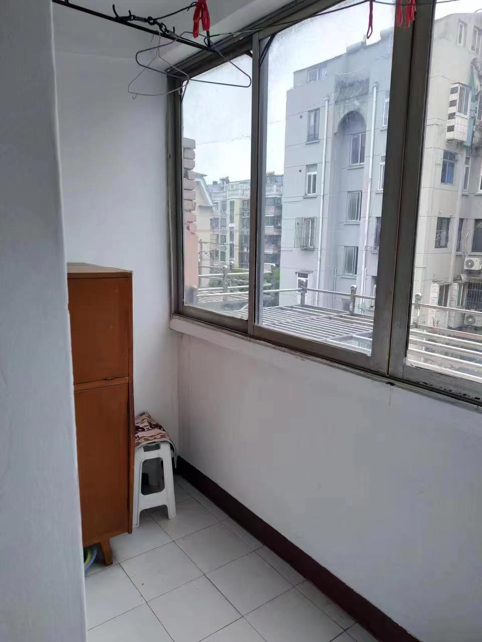板桥东村 2室1厅1卫 65m&sup2;