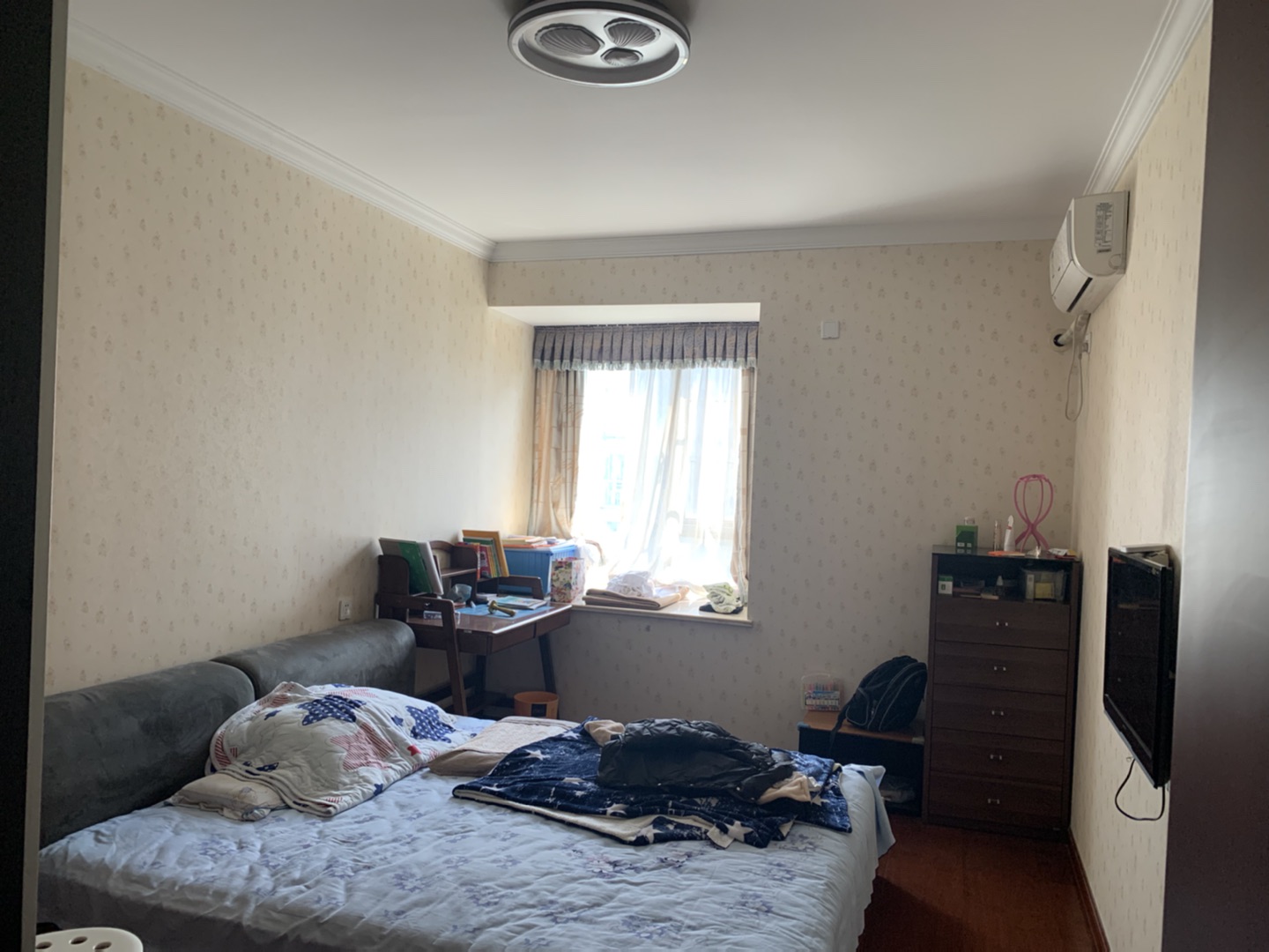 优山美地花园北区 3室2厅2卫 142m&sup2;
