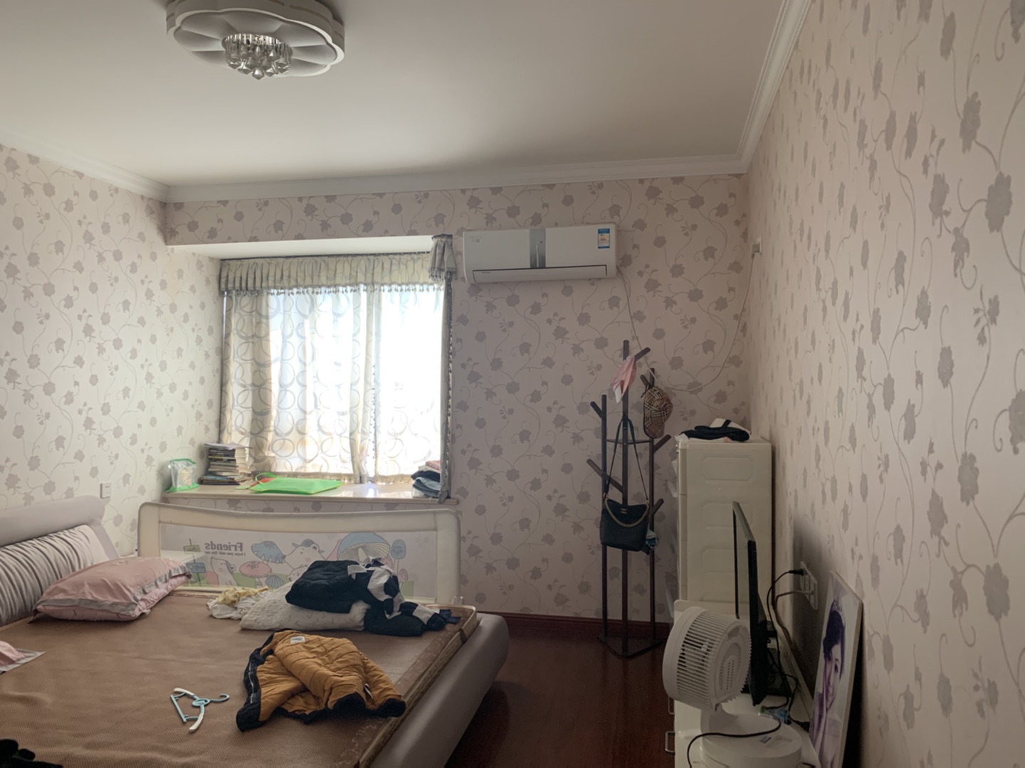 优山美地花园北区 3室2厅2卫 142m&sup2;