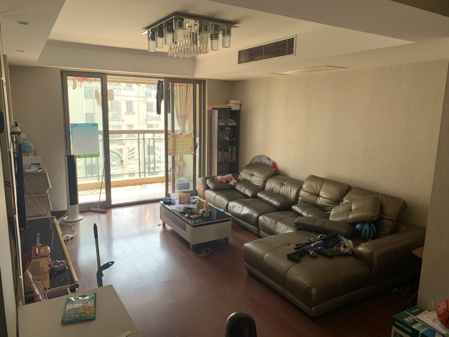 优山美地花园北区 3室2厅2卫 142m&sup2;