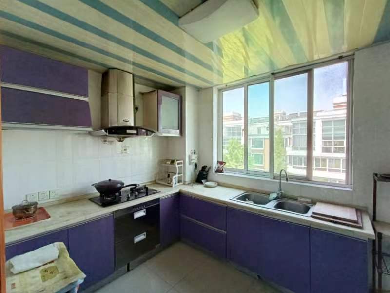 天安花园 3室3厅2卫 202.57m&sup2;