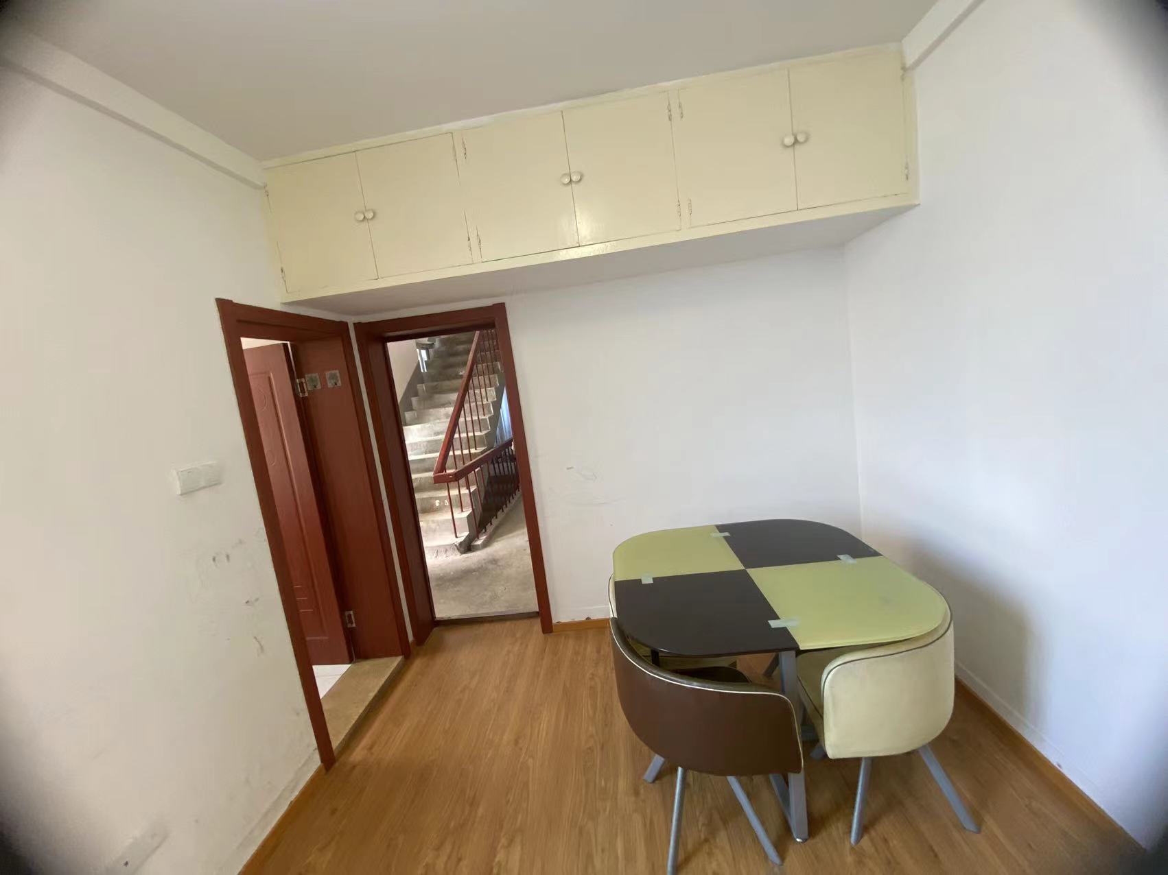 易家桥新村 1室1厅1卫 46m&sup2;
