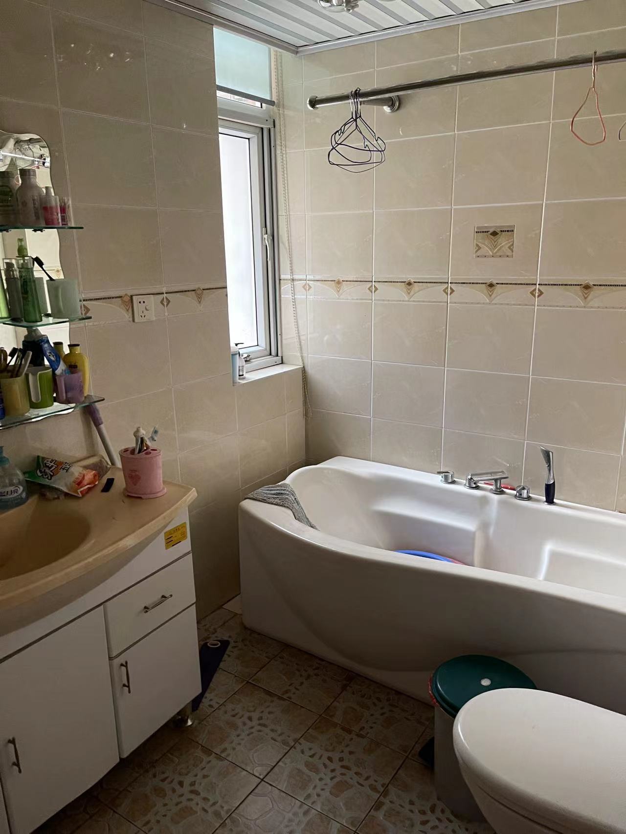 中南俪园 3室1厅1卫 120m&sup2;