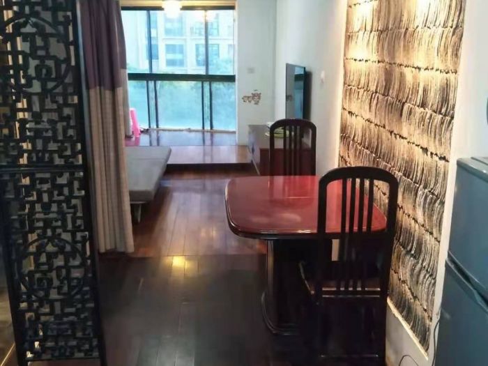 凤凰莱茵苑 1室1厅1卫 45m&sup2;