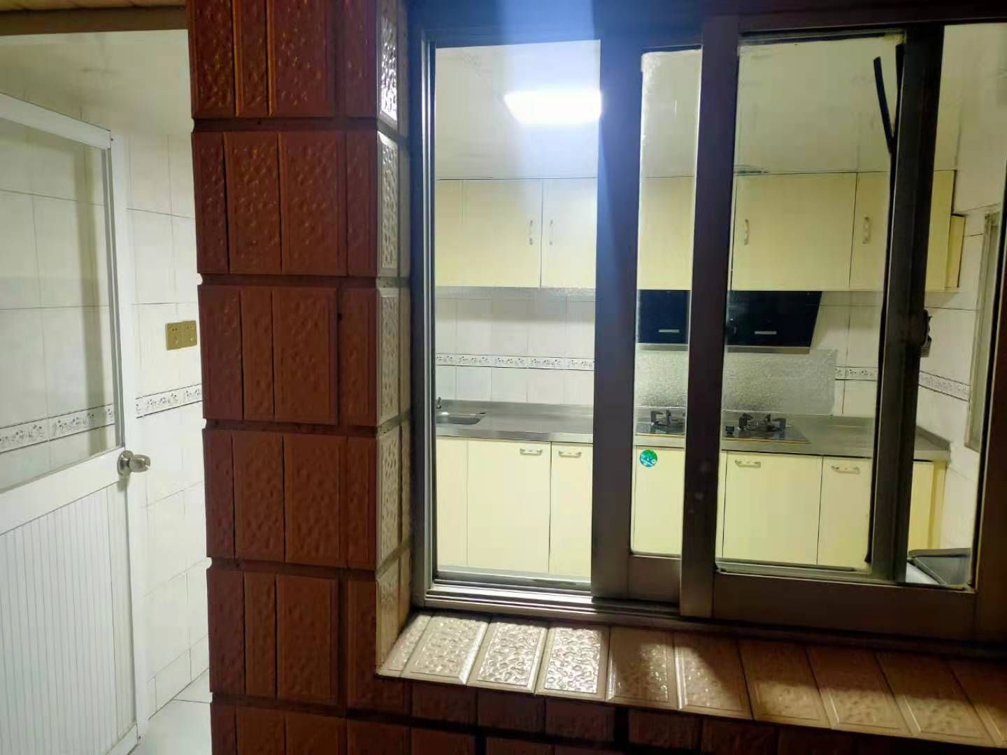 公园三村 3室1厅1卫 79m&sup2;