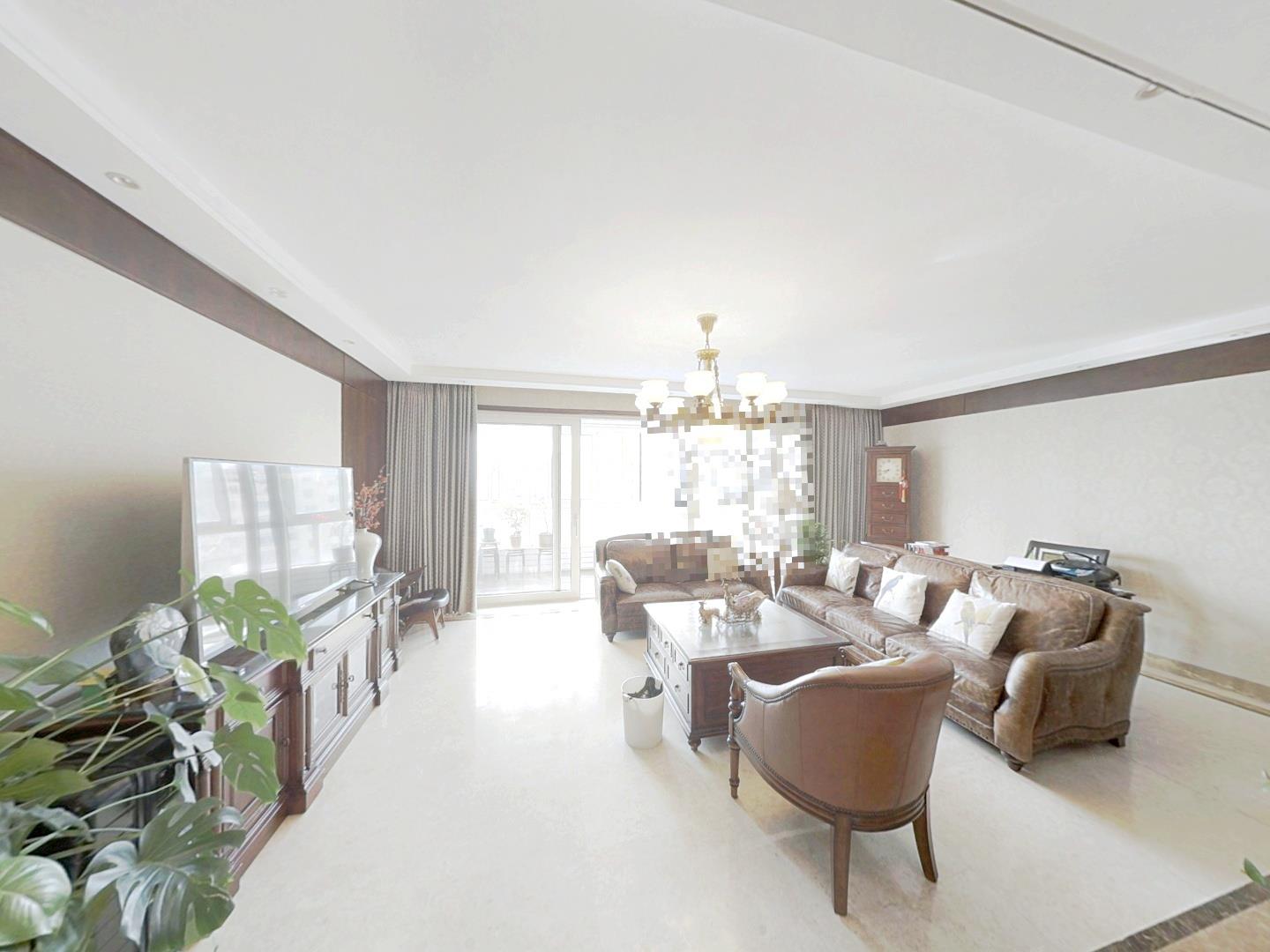 圆融广场公馆 4室2厅2卫 186m&sup2;