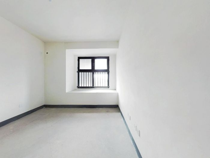 绿地新里城 3室2厅1卫 92m&sup2;