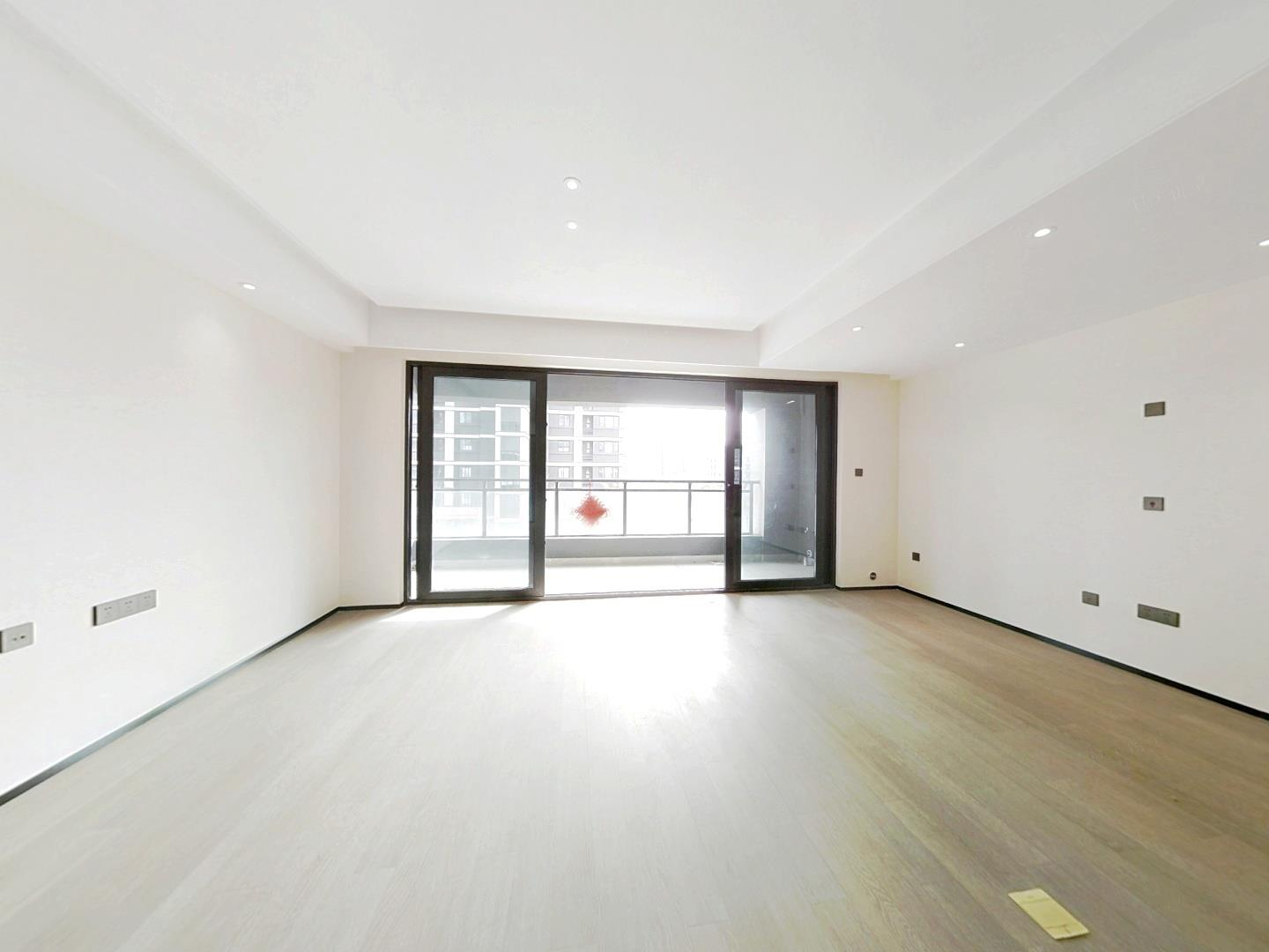 万科翡翠东第 3室2厅2卫 131.5m&sup2;
