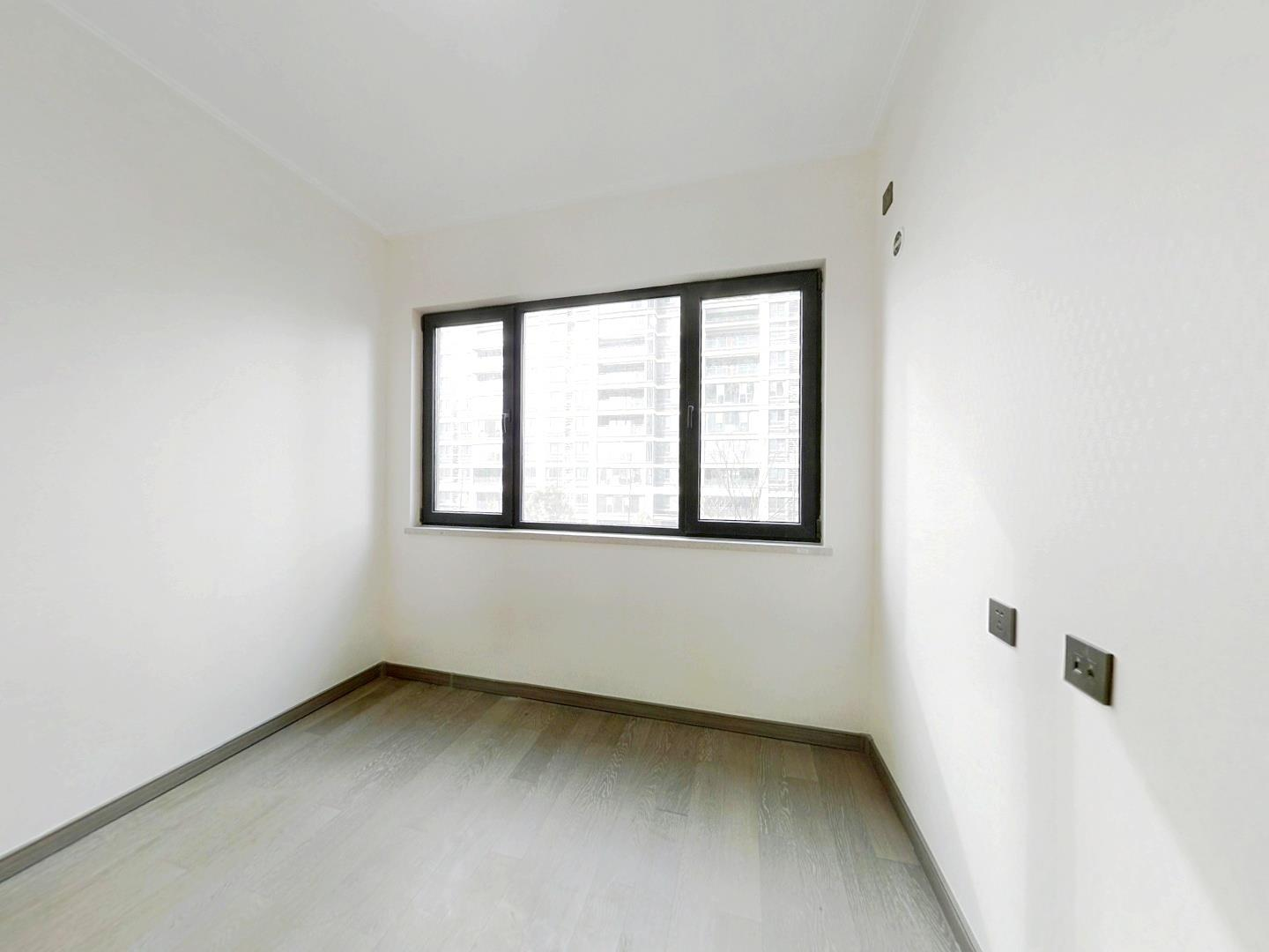 万科翡翠东第 3室2厅2卫 131.5m&sup2;