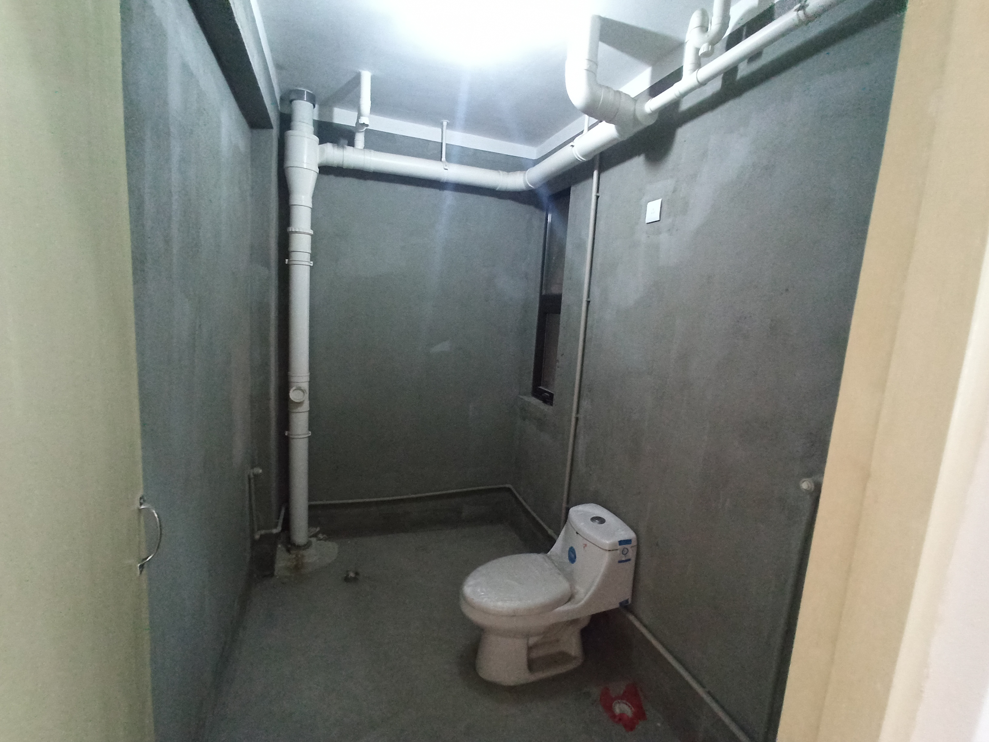 世家花园 2室2厅1卫 72m&sup2;