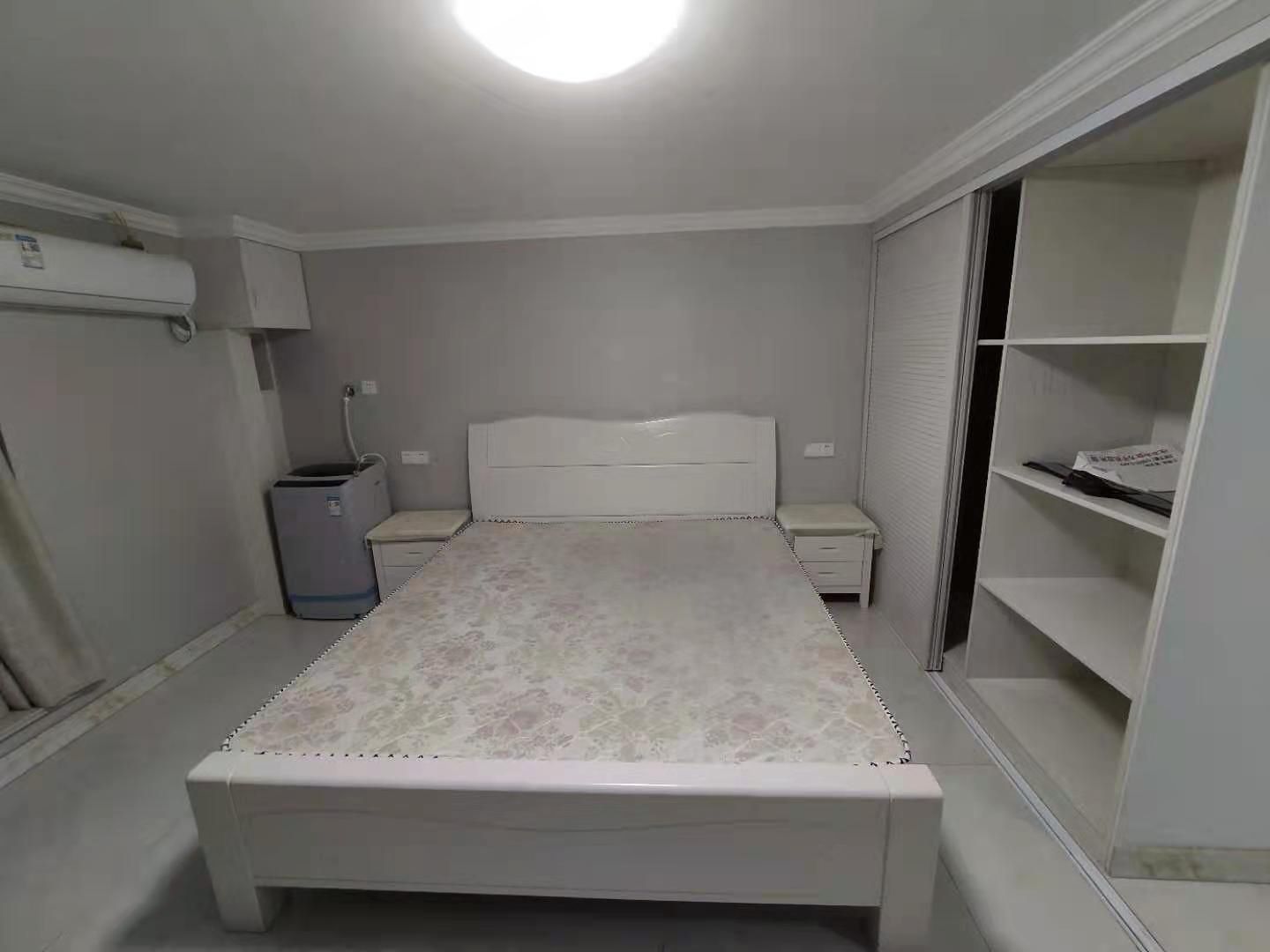 唐人公寓 1室1厅1卫 40m&sup2;