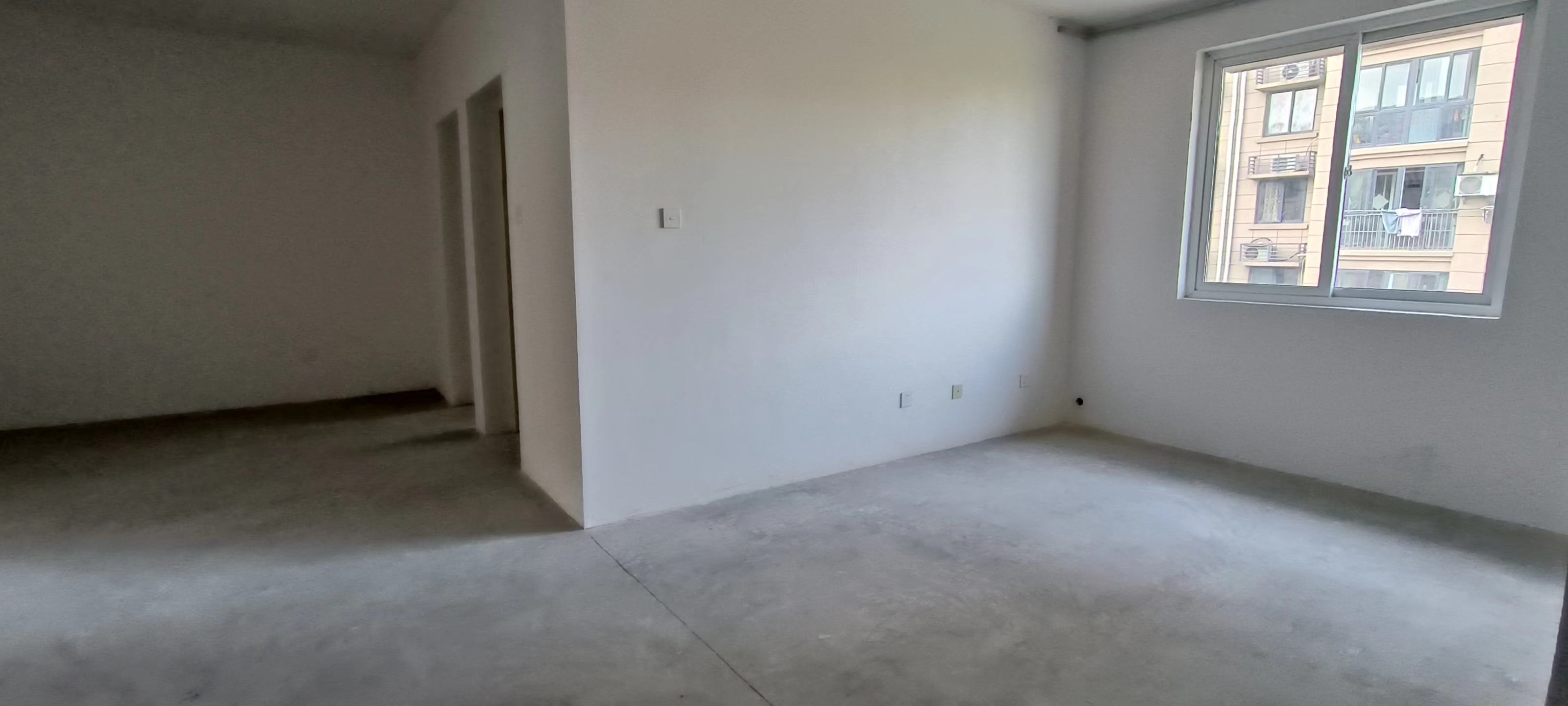 瑞兴花园 2室2厅1卫 98m&sup2;