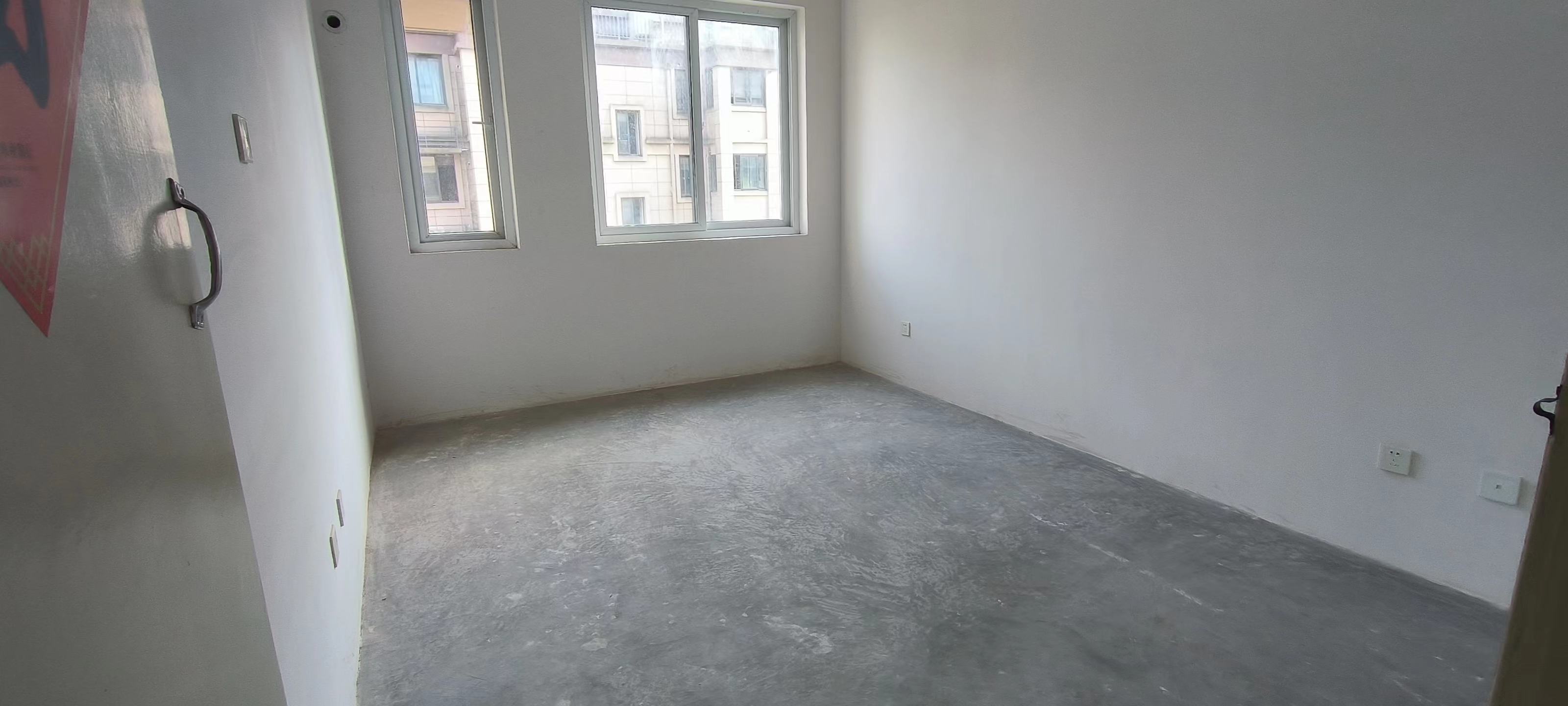 瑞兴花园 2室2厅1卫 98m&sup2;