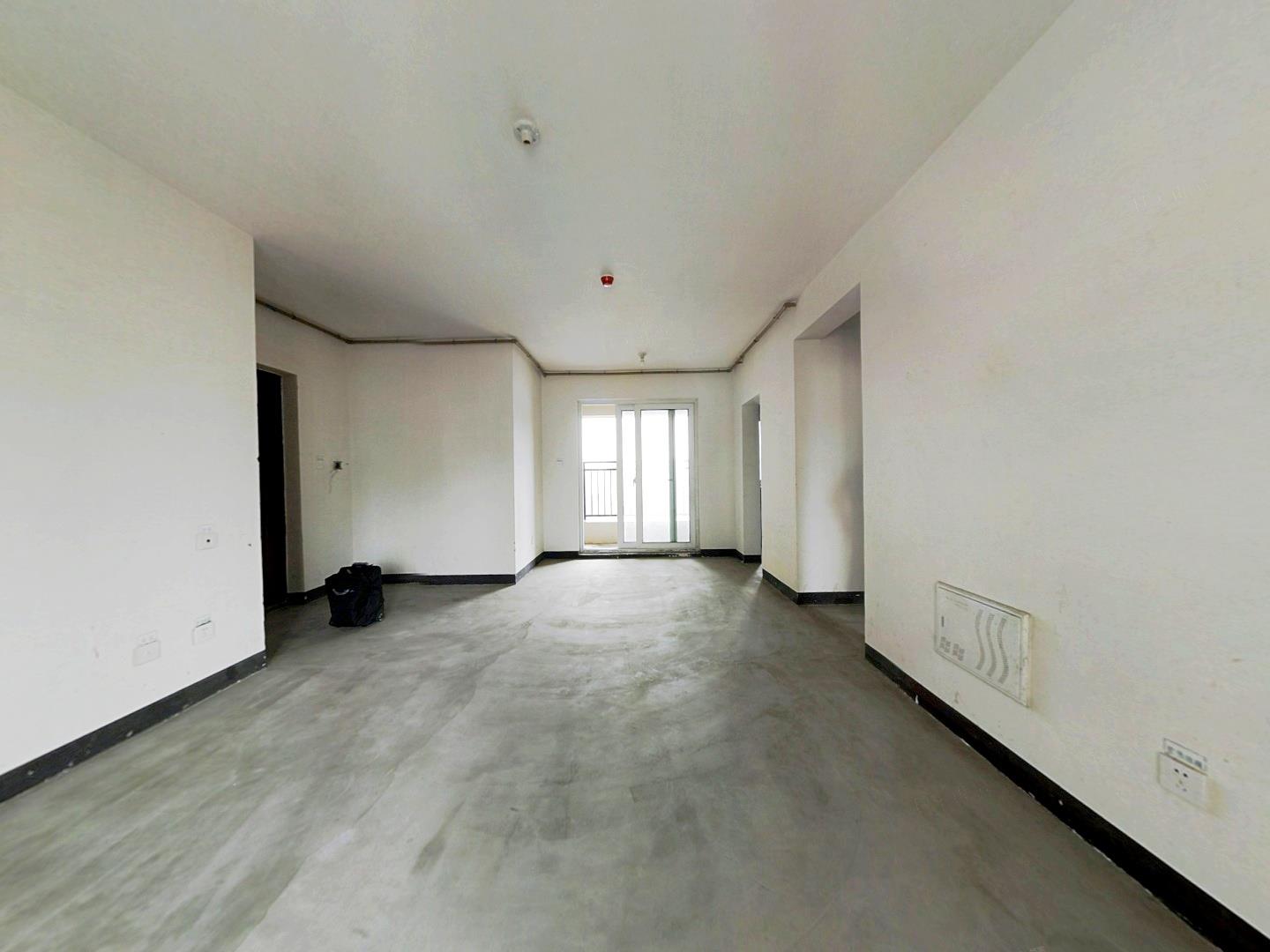 世茂新界 3室2厅2卫 125m&sup2;
