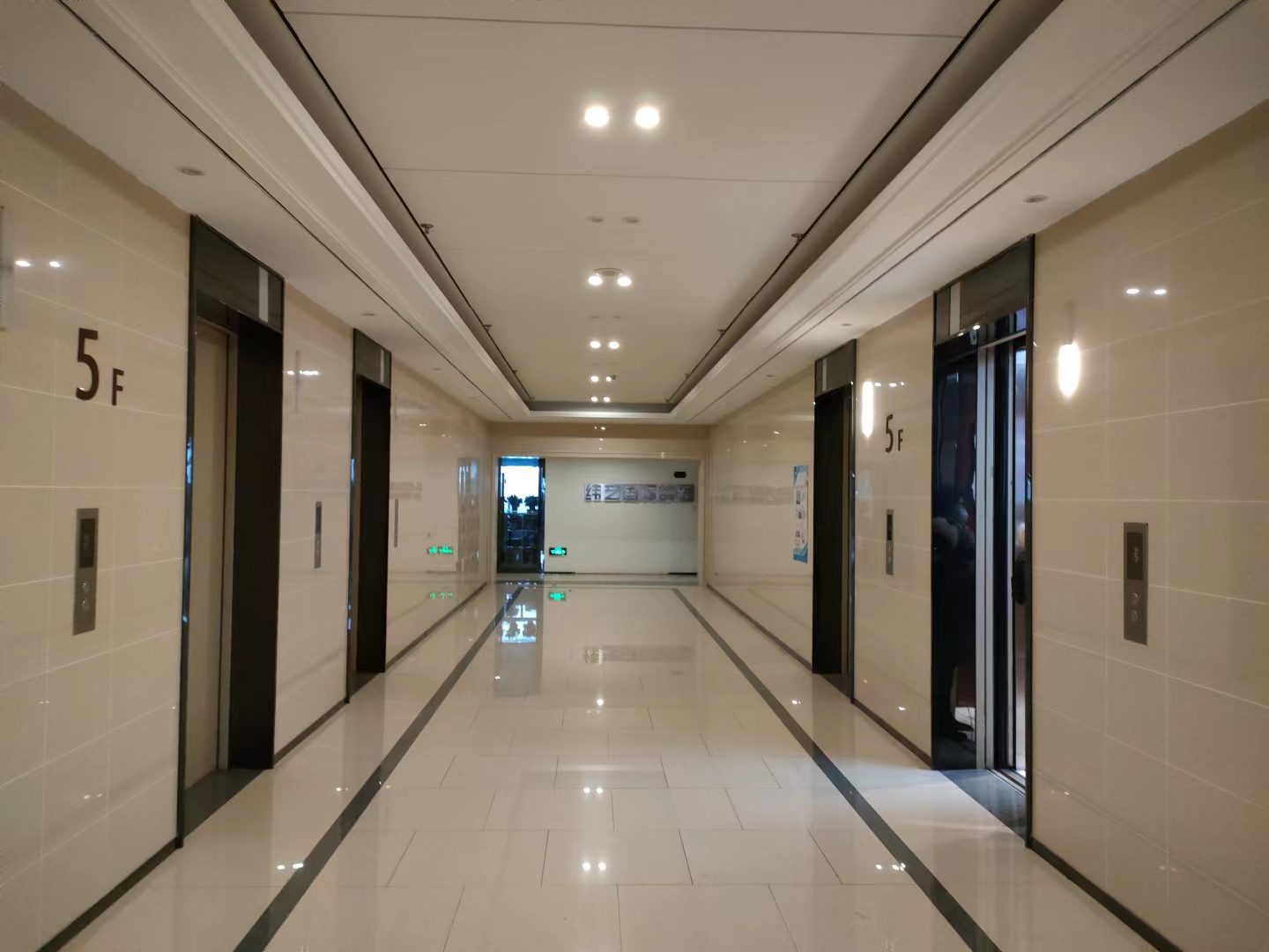 南通万达广场 1室1厅1卫 127.00m&sup2;
