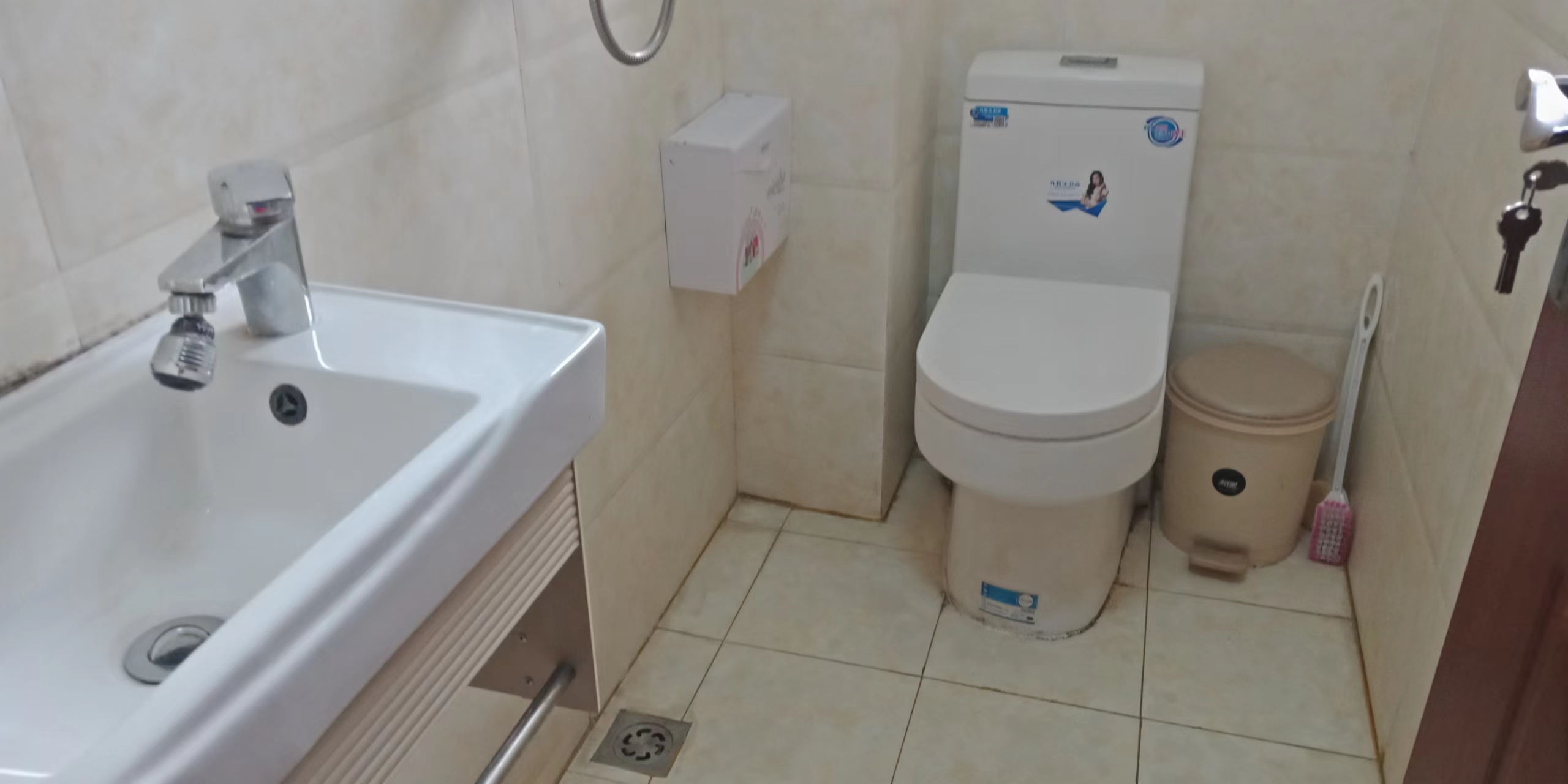 新桥新村 2室1厅1卫 62m&sup2;