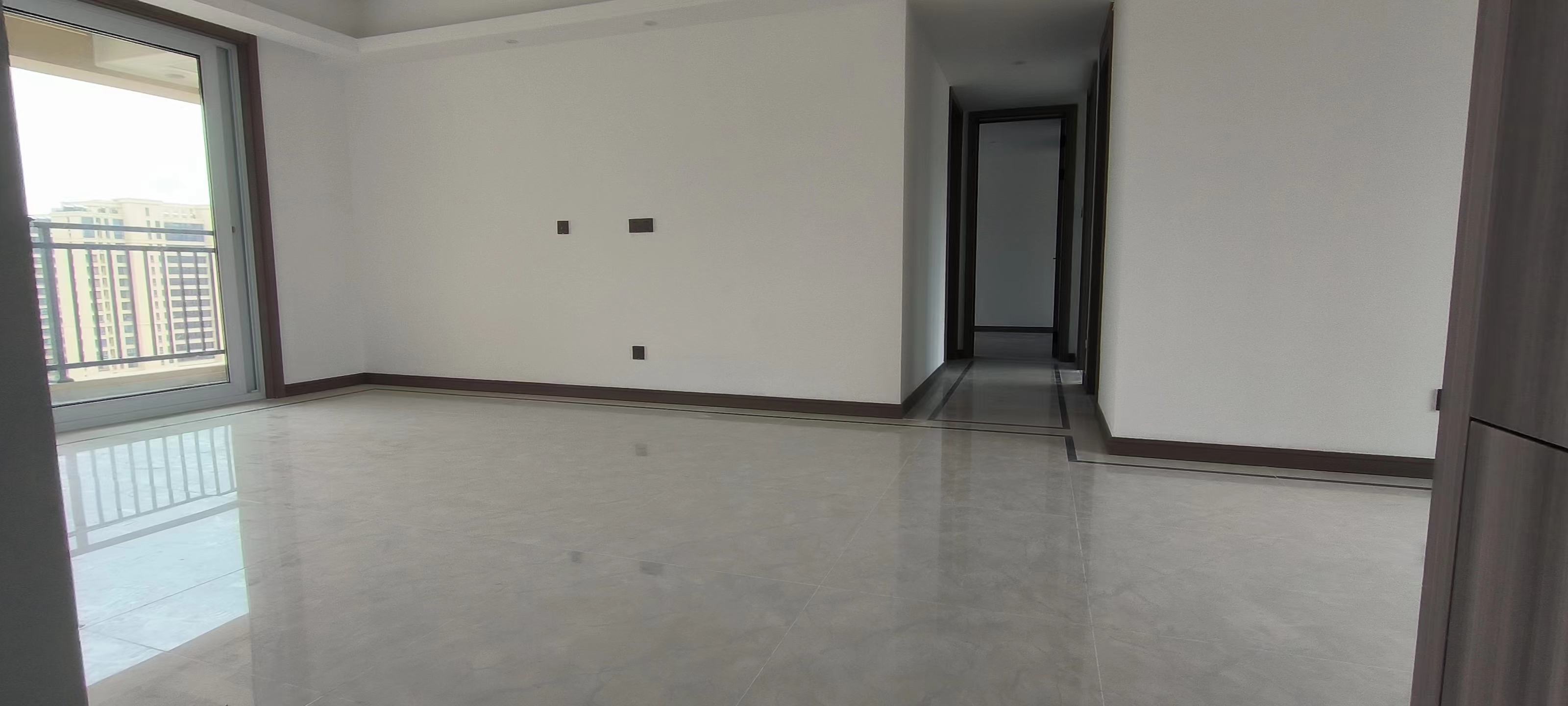 世茂云锦 3室2厅2卫 124m&sup2;