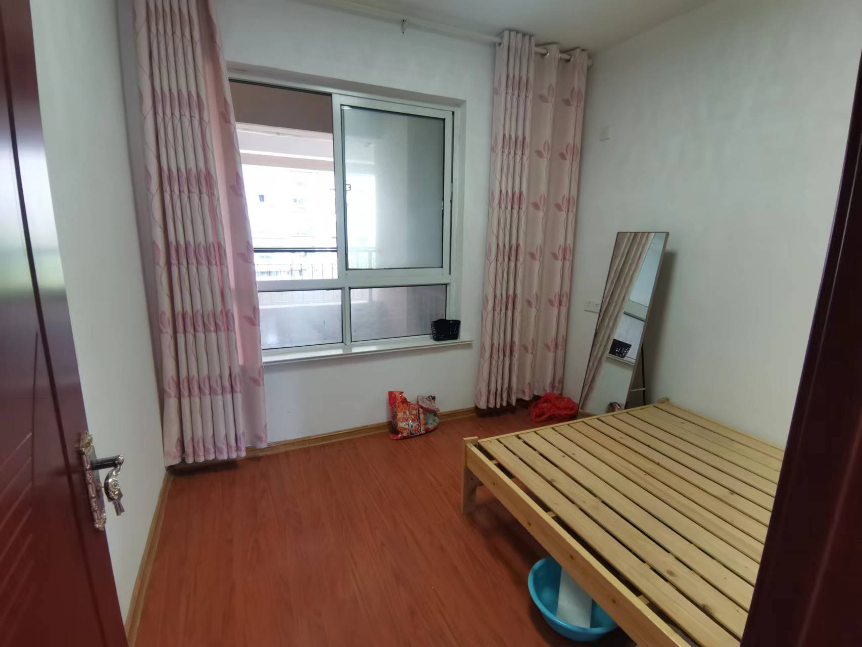 世茂公元 3室2厅1卫 90m&sup2;
