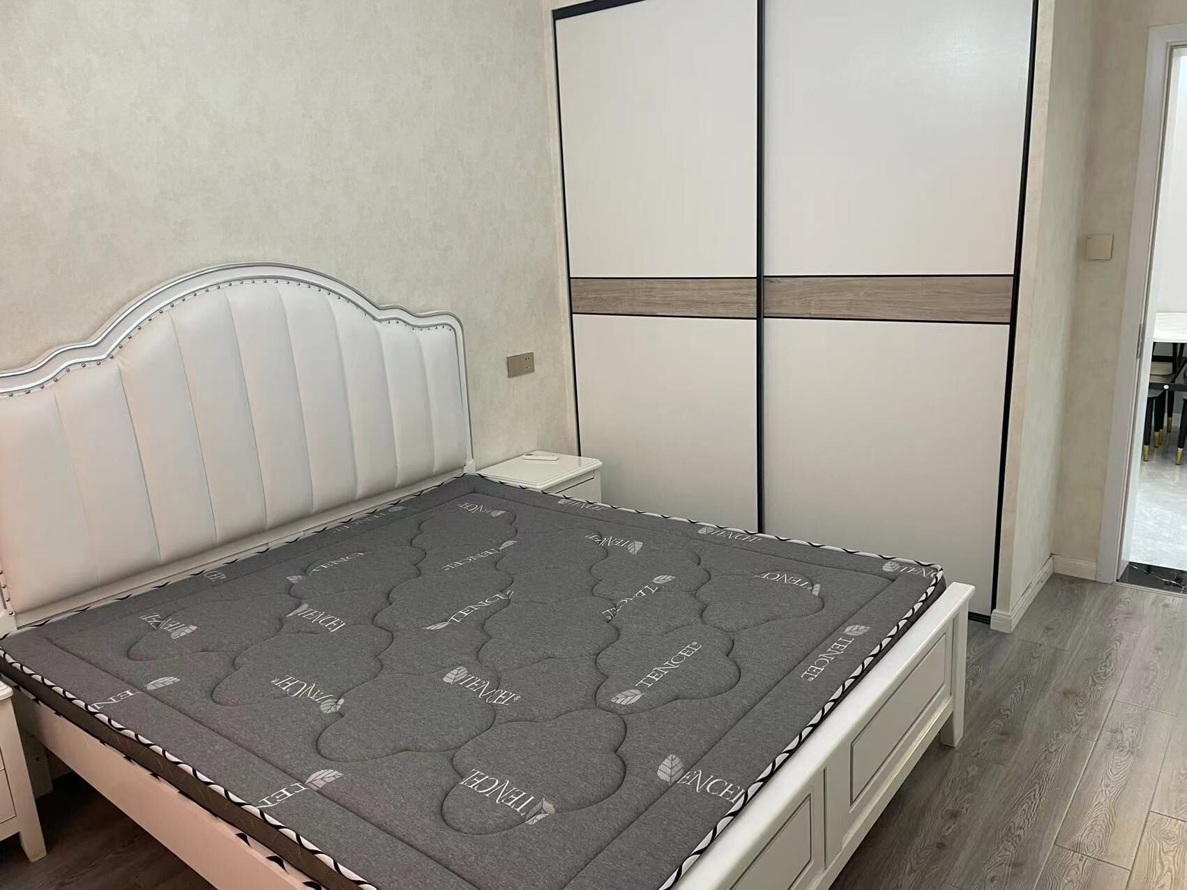 越江新村 2室1厅1卫 70m&sup2;