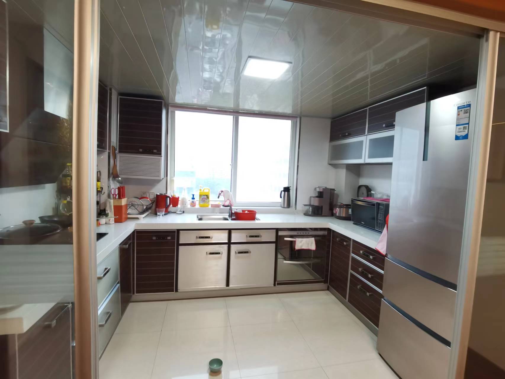 天虹公寓 3室2厅2卫 151.00m&sup2;