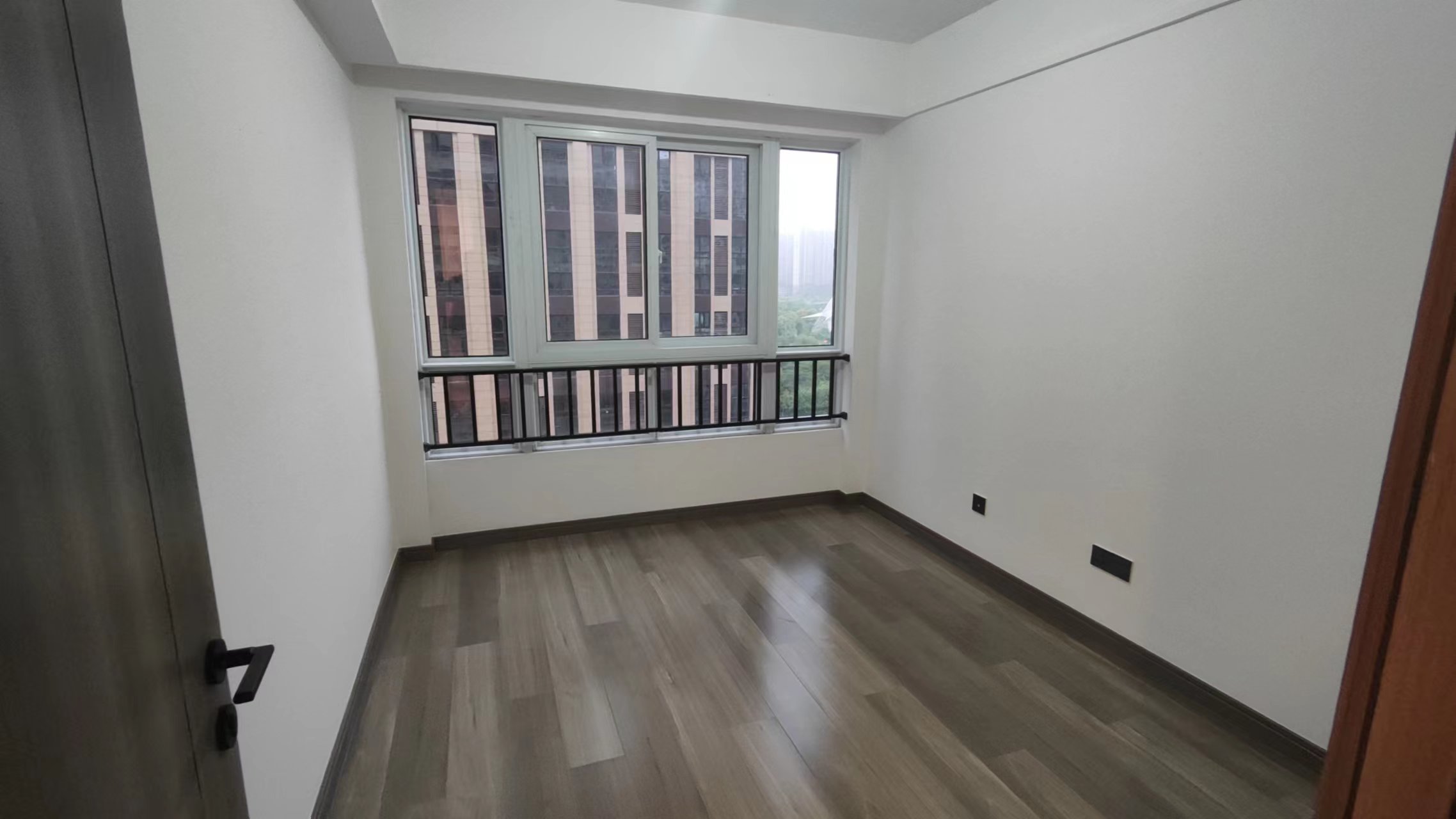 世茂云锦 3室2厅1卫 125m&sup2;