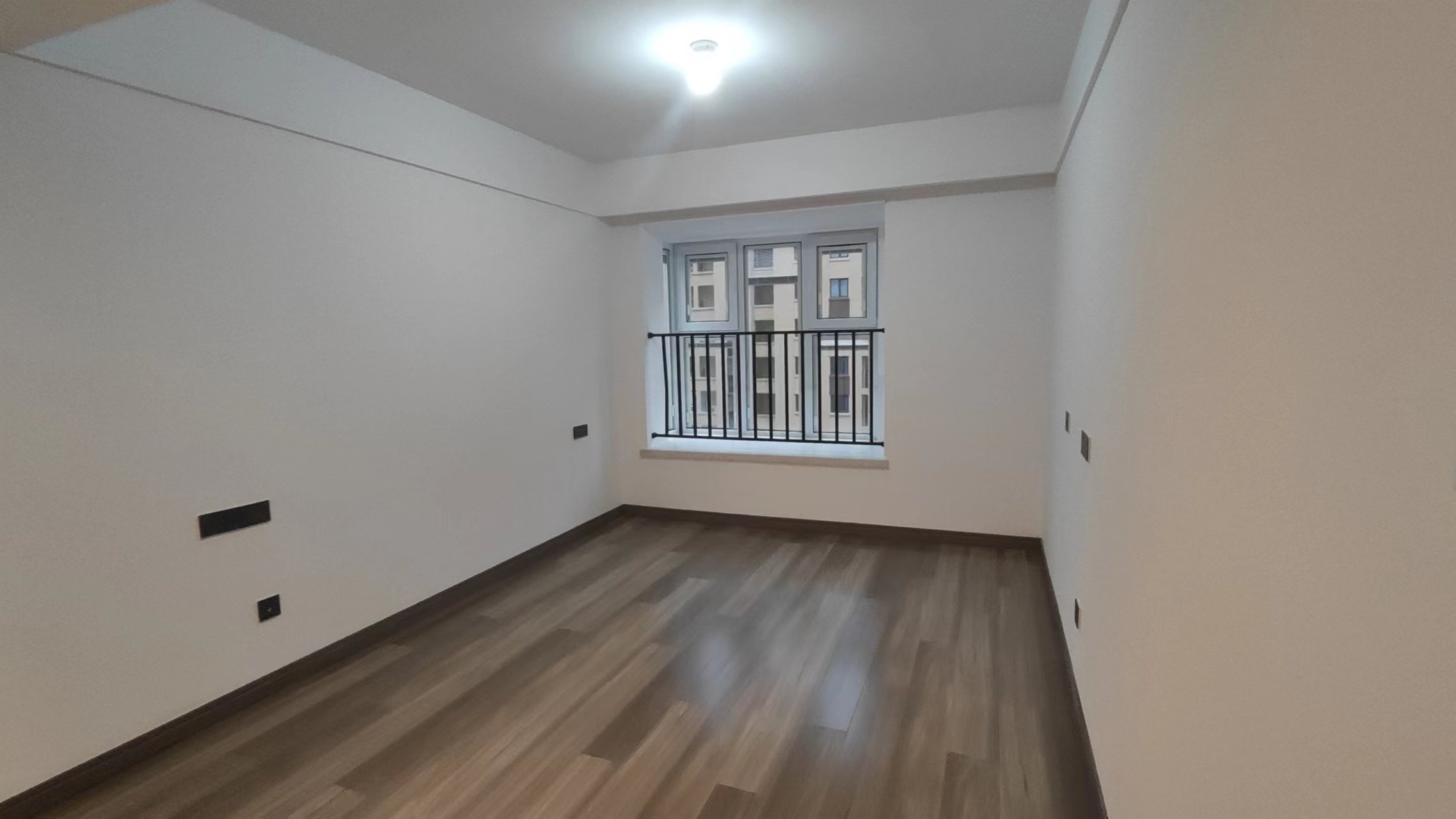 世茂云锦 3室2厅1卫 125m&sup2;