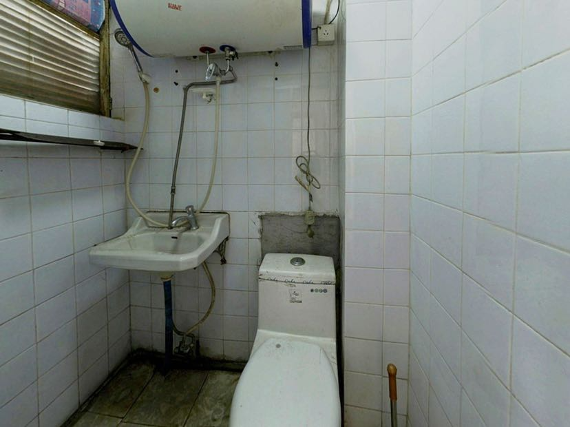 板桥东村 3室1厅1卫 73.00m&sup2;