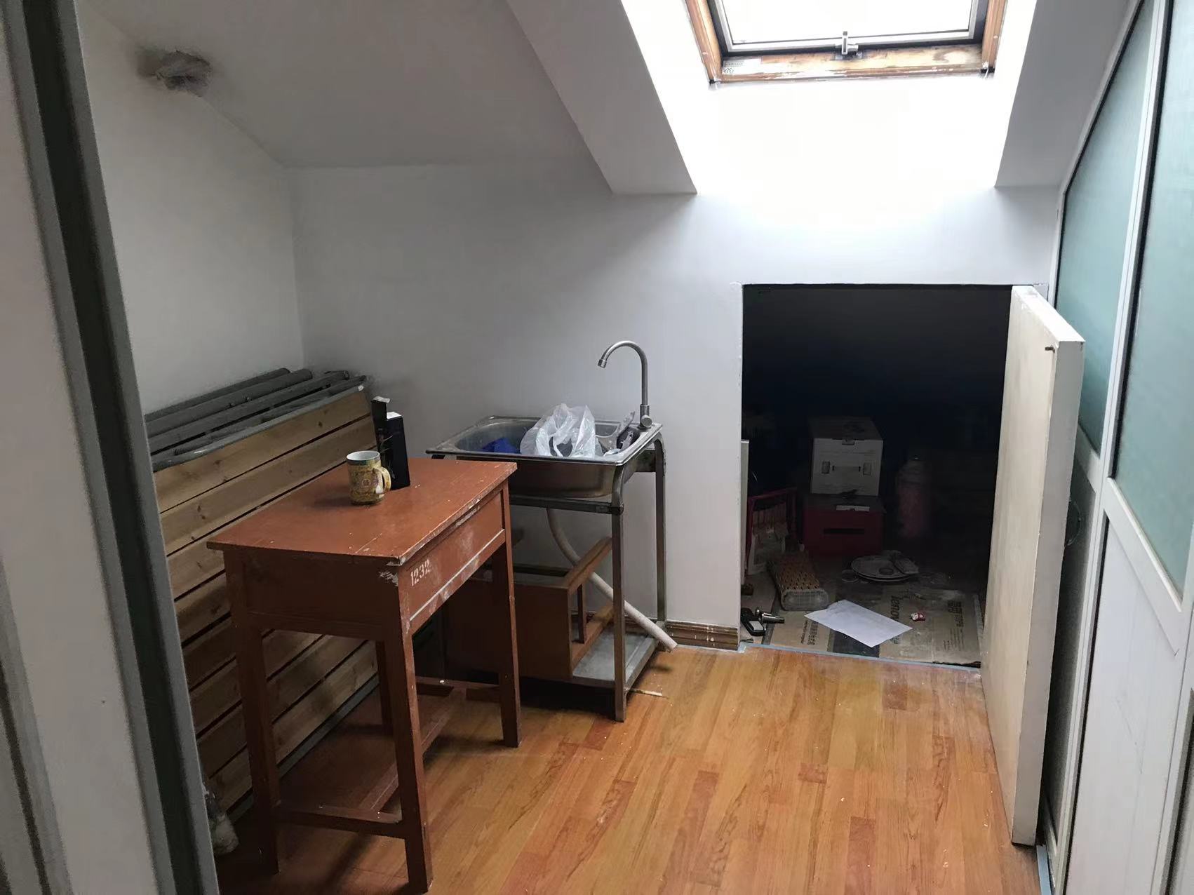 滨河东城 4室2厅2卫 94.71m&sup2;